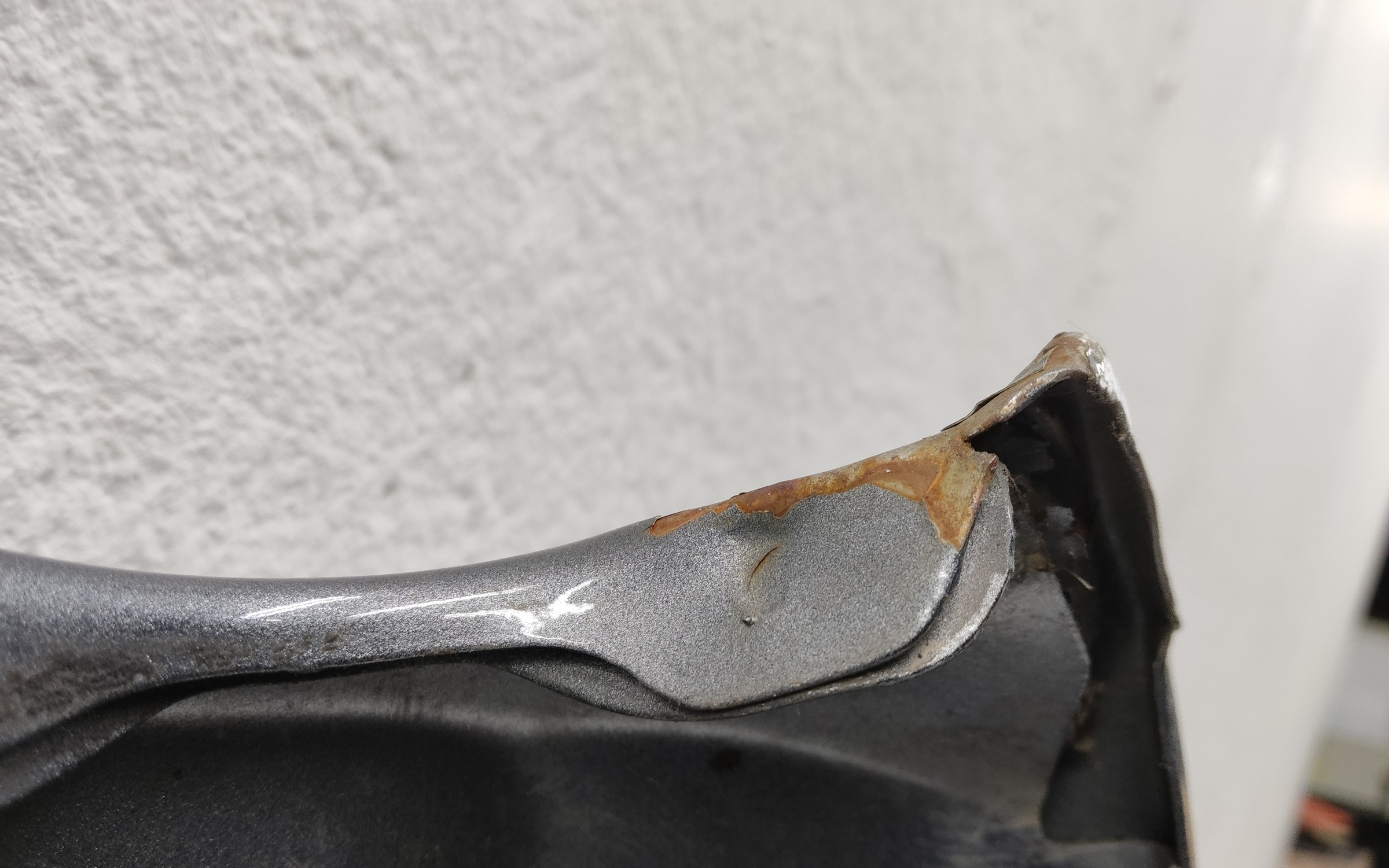 Капот Нива 21213