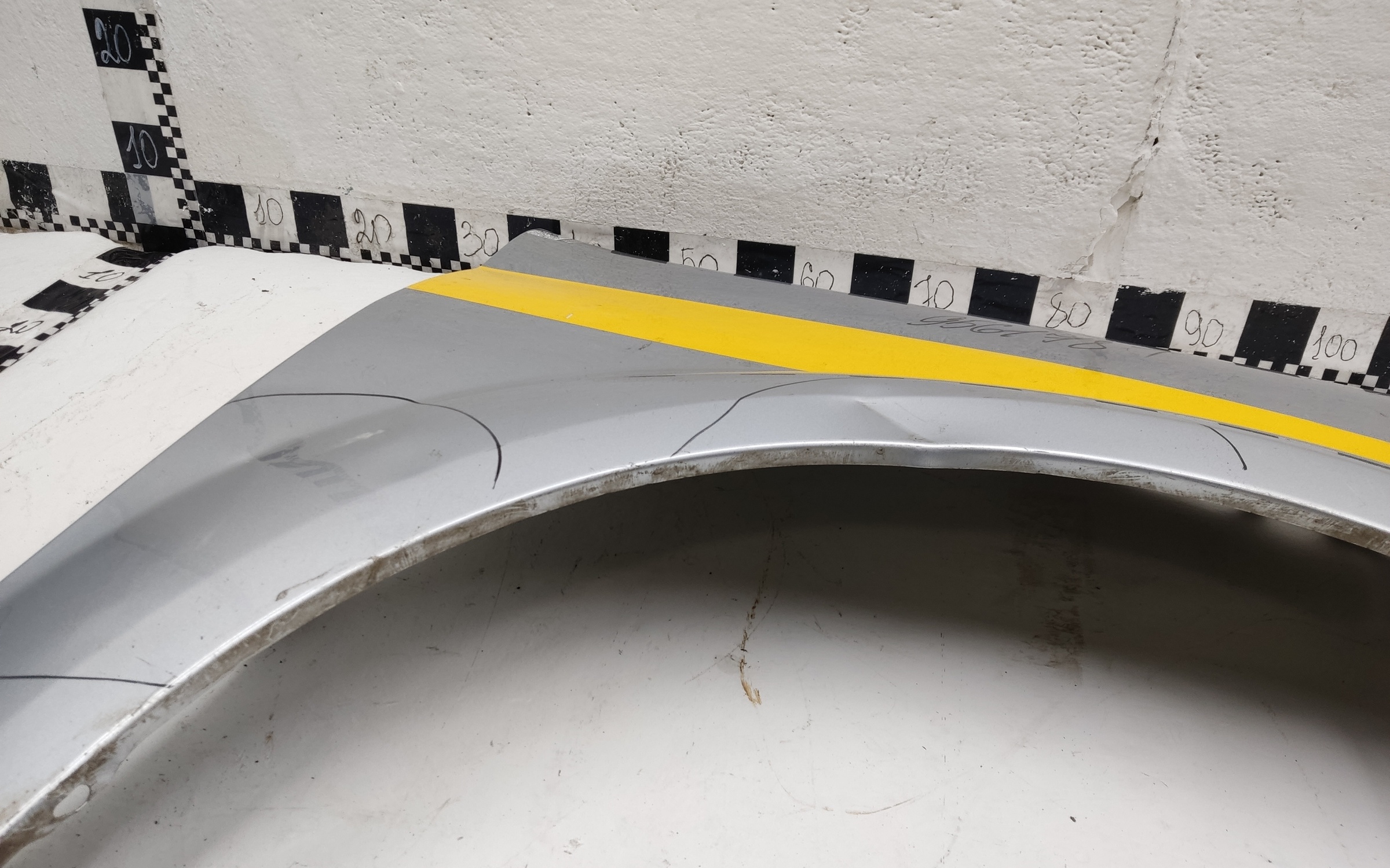 Крыло переднее правое Lada Largus 1 Restail