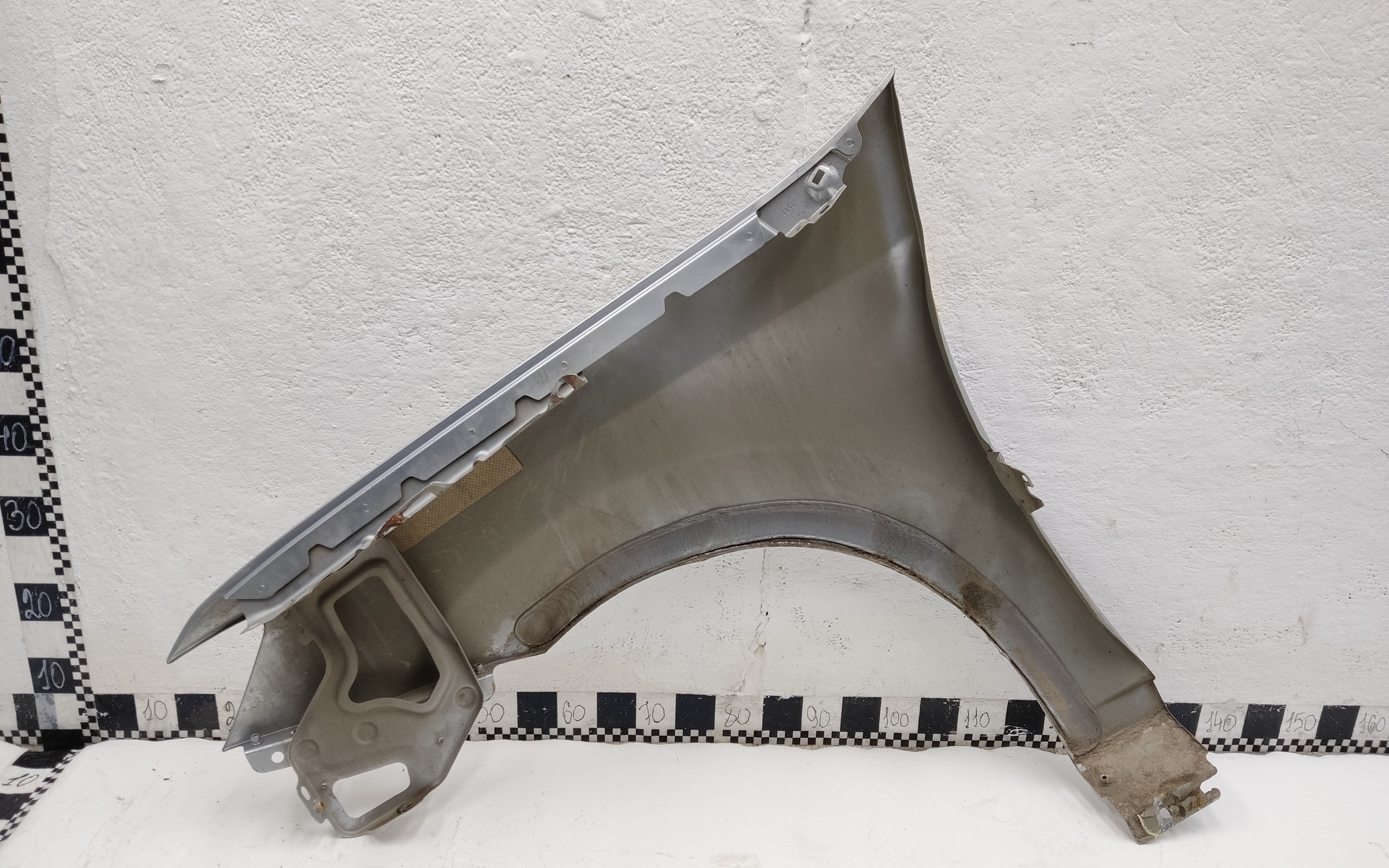 Крыло переднее правое Lada Largus 1 Restail