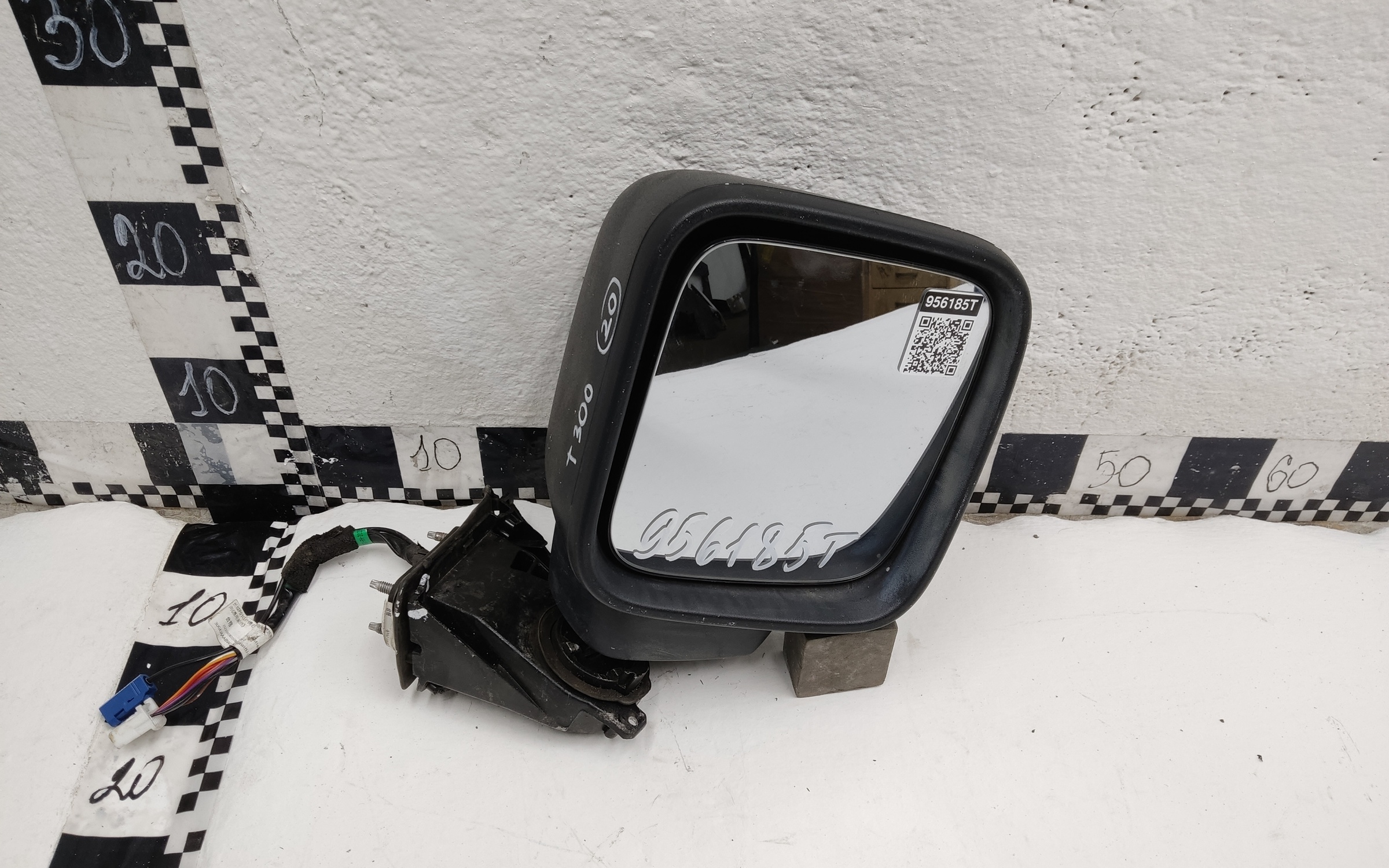 Зеркало правое Tank 300 8+1 контактов