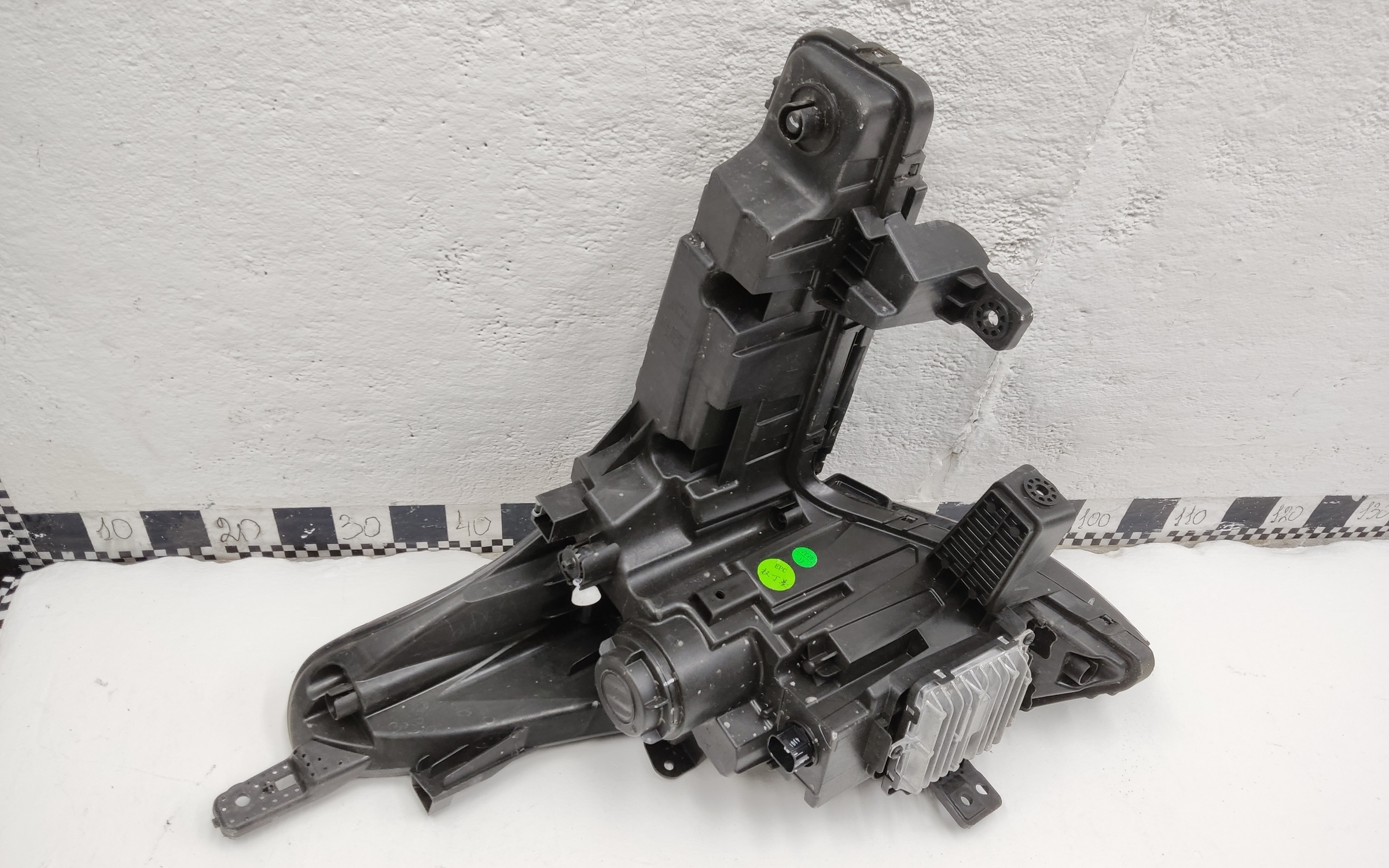 Фара передняя правая Geely Cityray LED