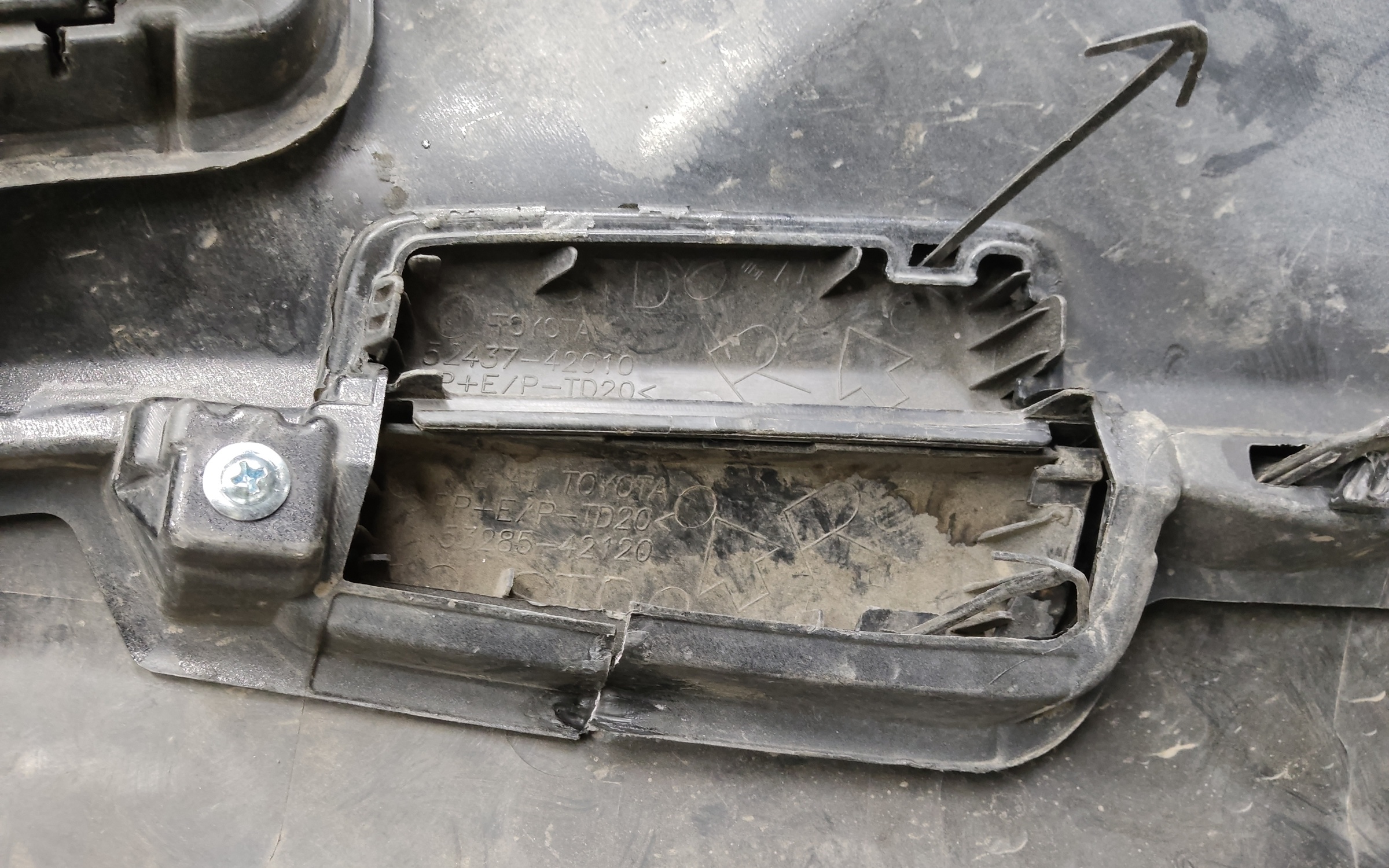 Бампер передний Toyota RAV4 XA50