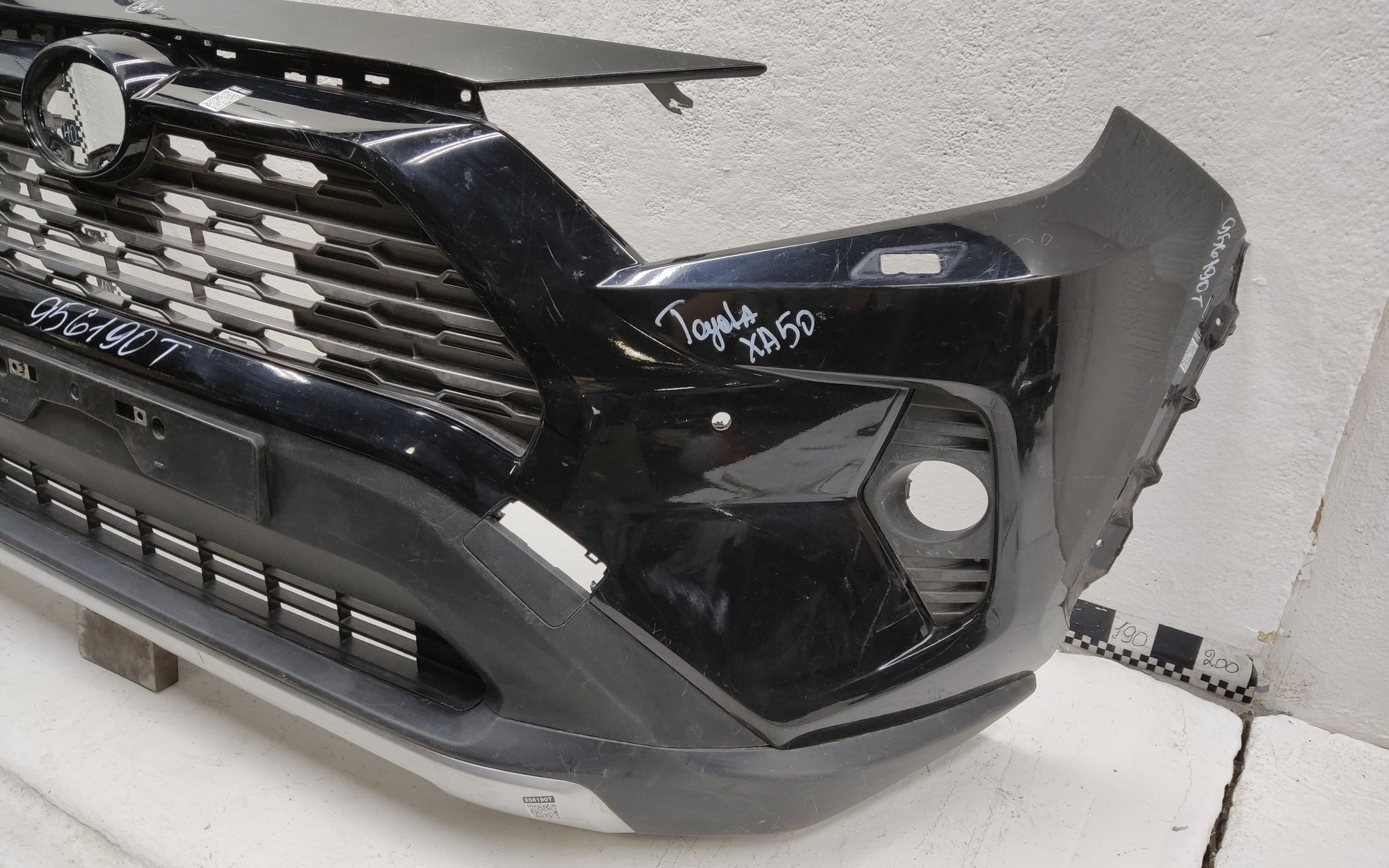 Бампер передний Toyota RAV4 XA50