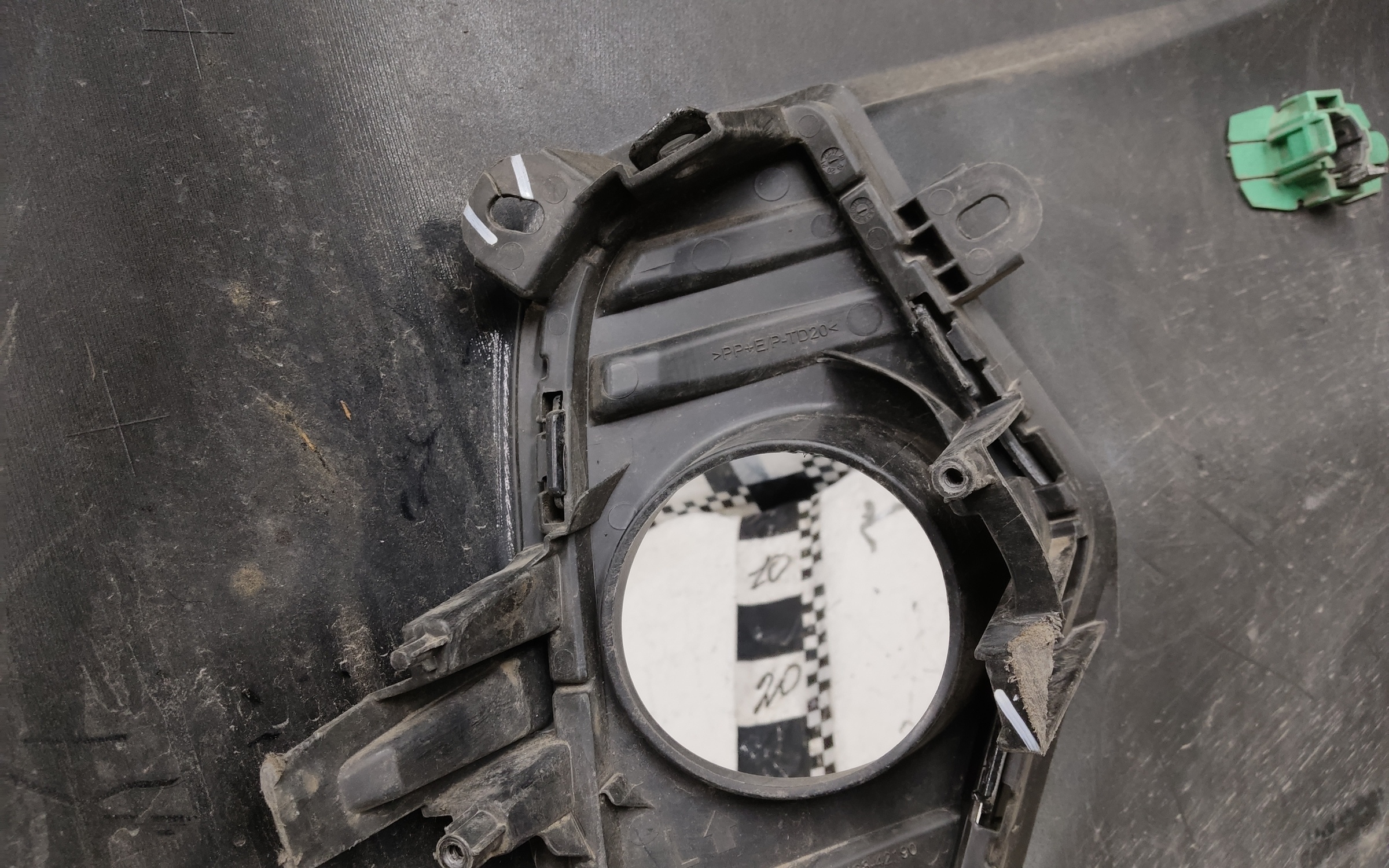 Бампер передний Toyota RAV4 XA50