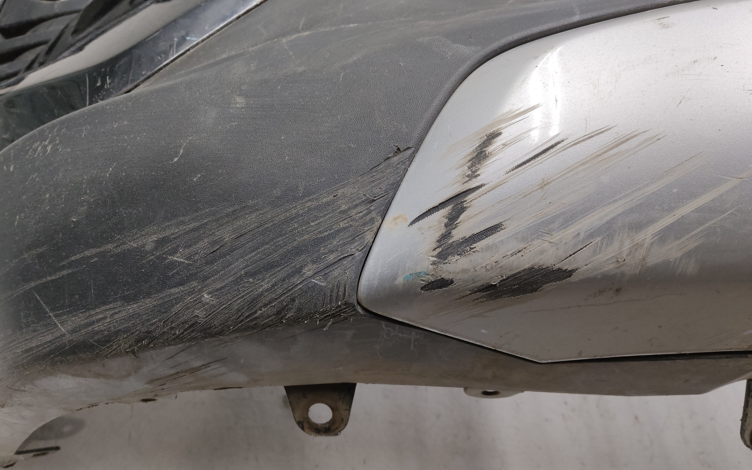 Бампер передний Toyota RAV4 XA50