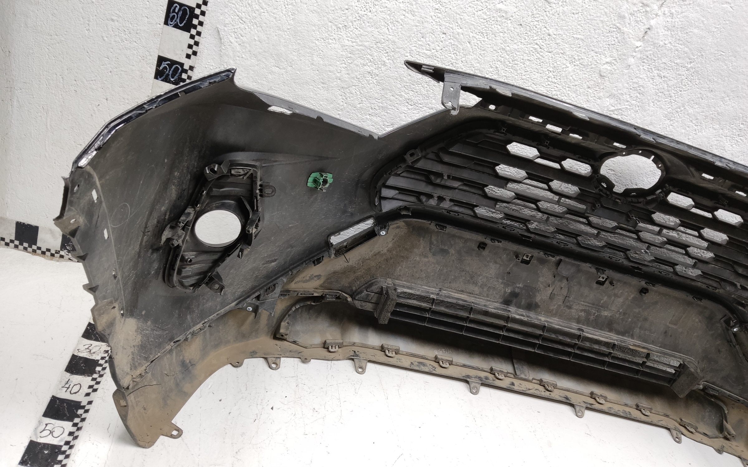 Бампер передний Toyota RAV4 XA50