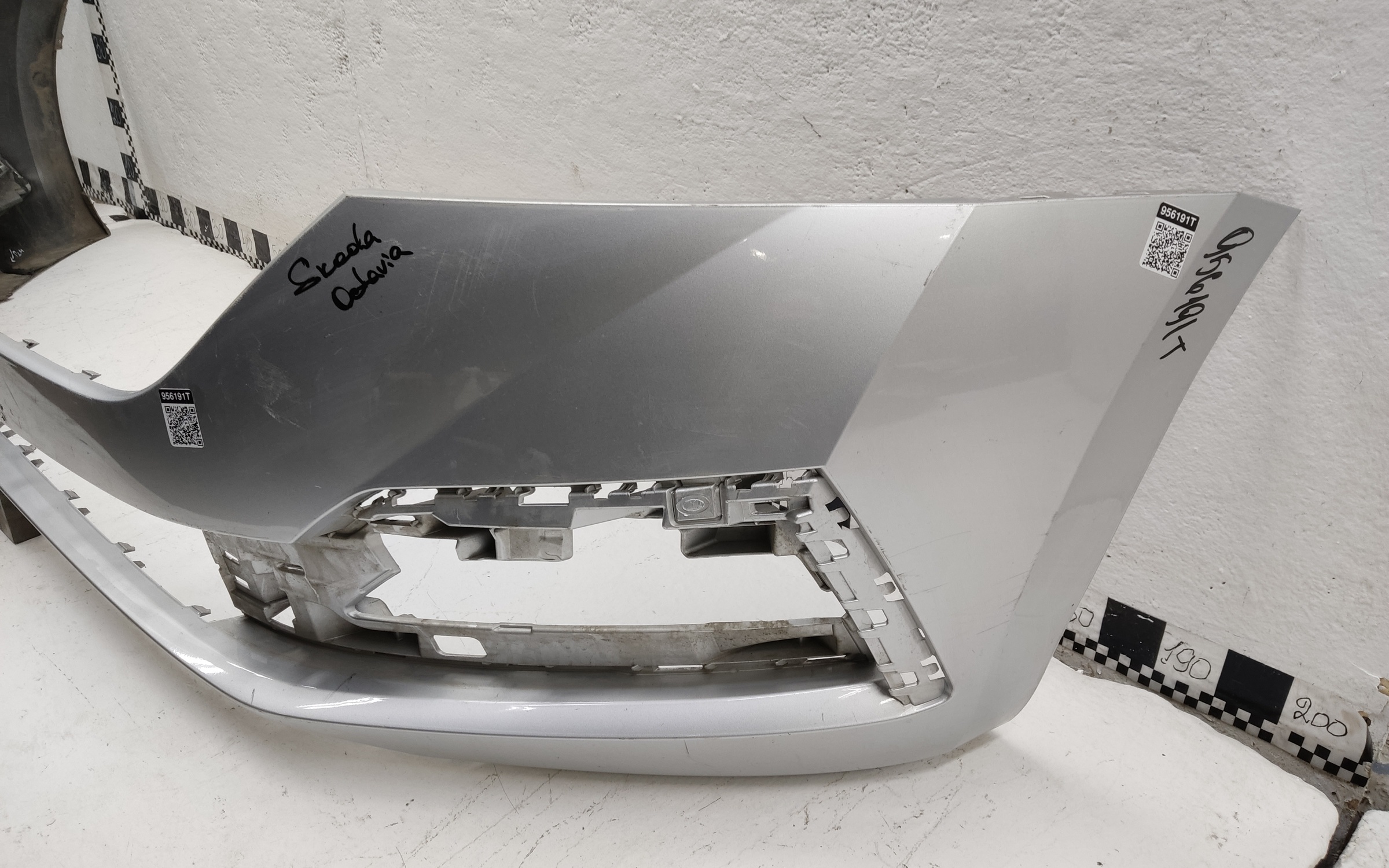 Бампер передний Skoda Octavia A8