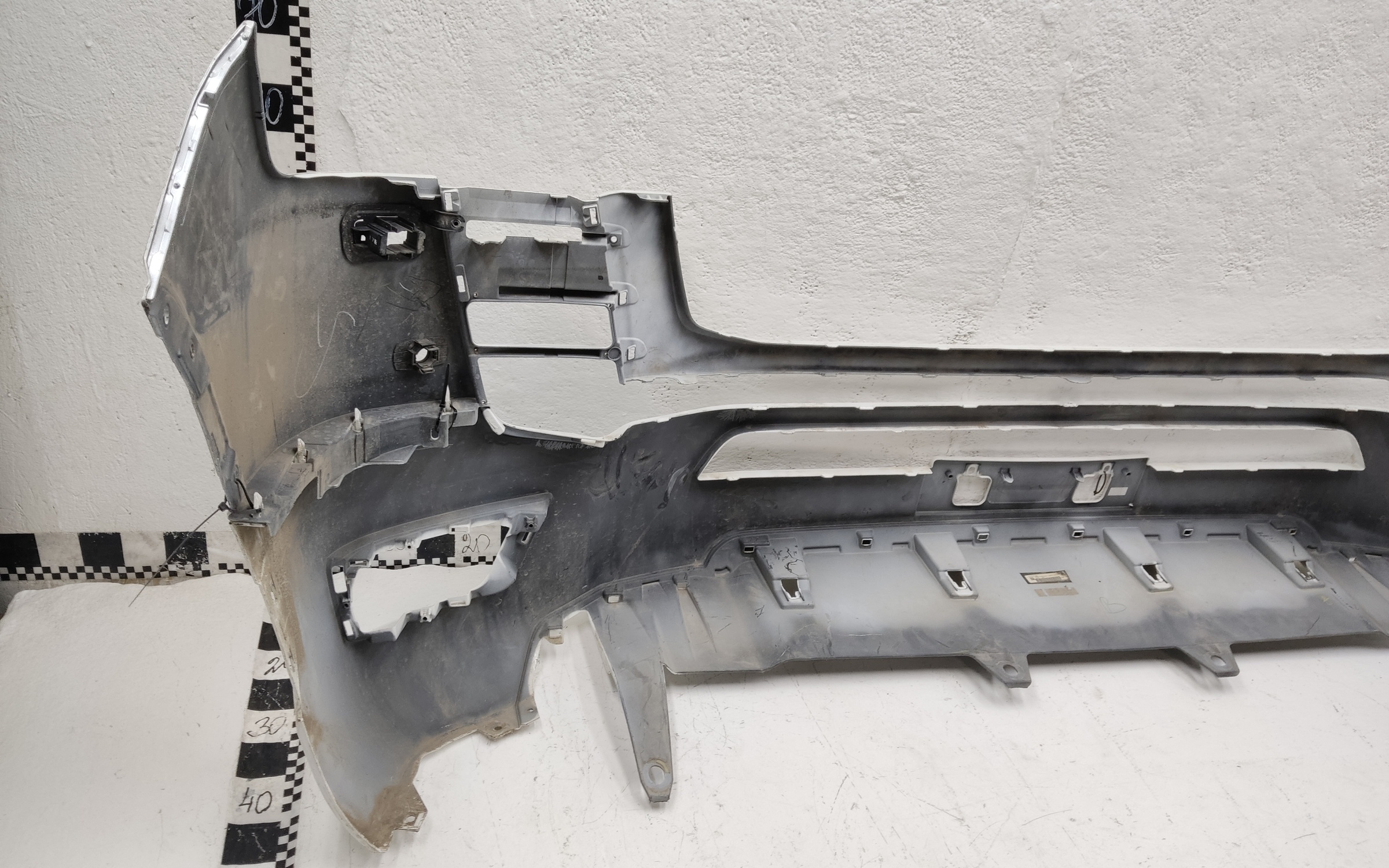 Бампер передний нижняя часть Toyota Land Cruiser 300