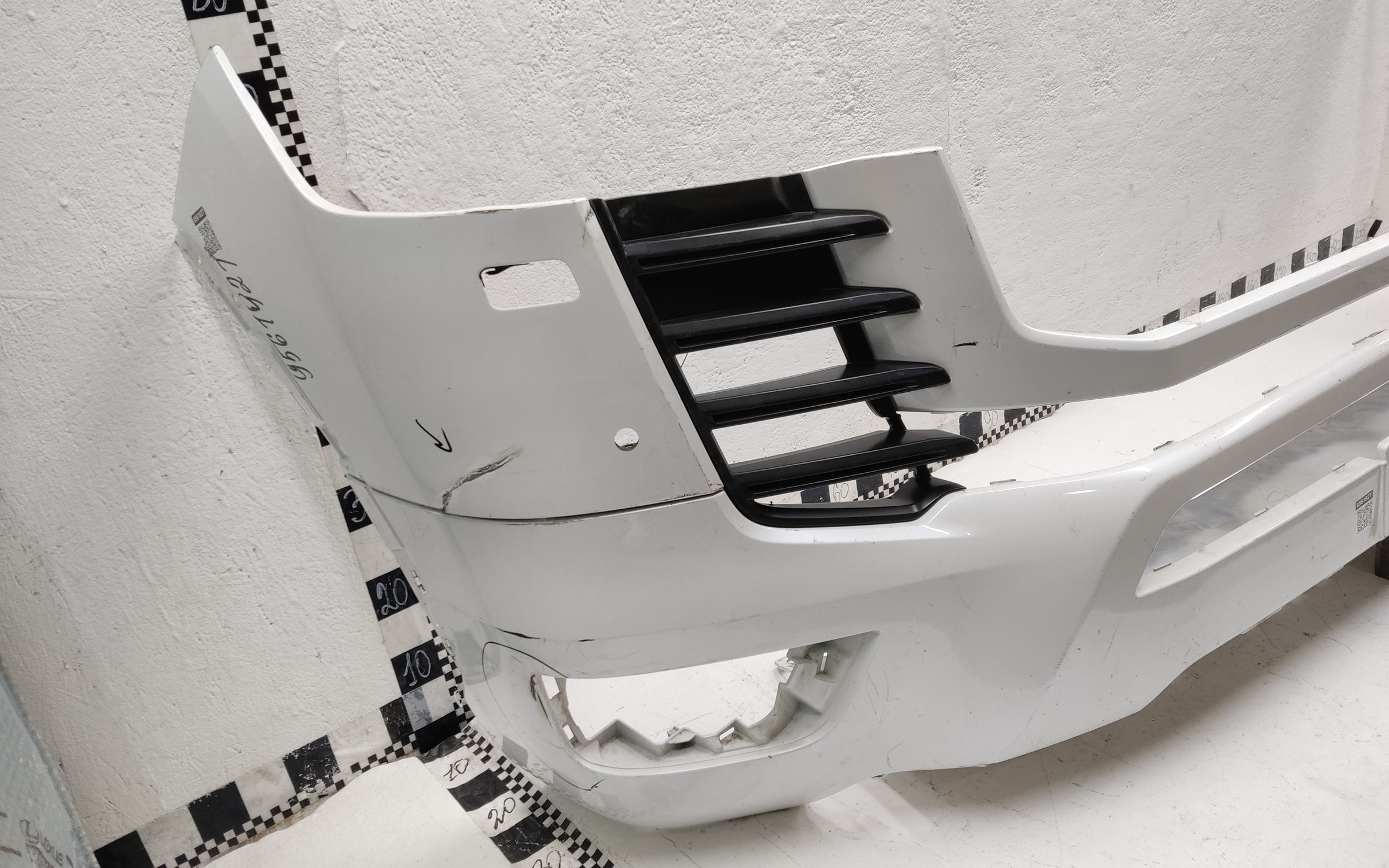 Бампер передний нижняя часть Toyota Land Cruiser 300