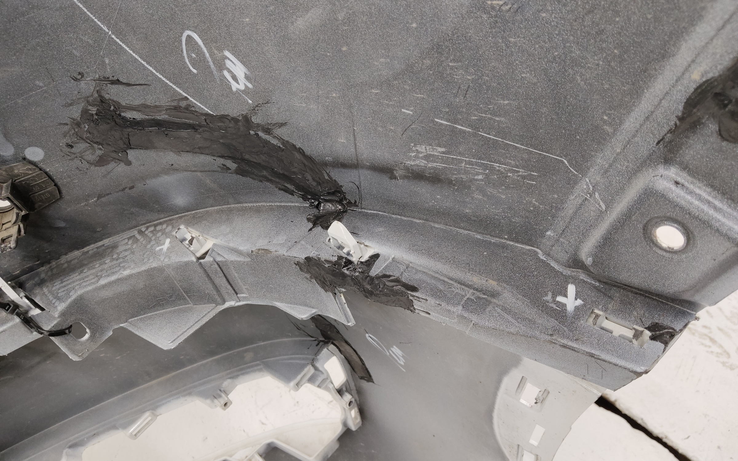 Бампер передний нижняя часть Toyota Land Cruiser 300