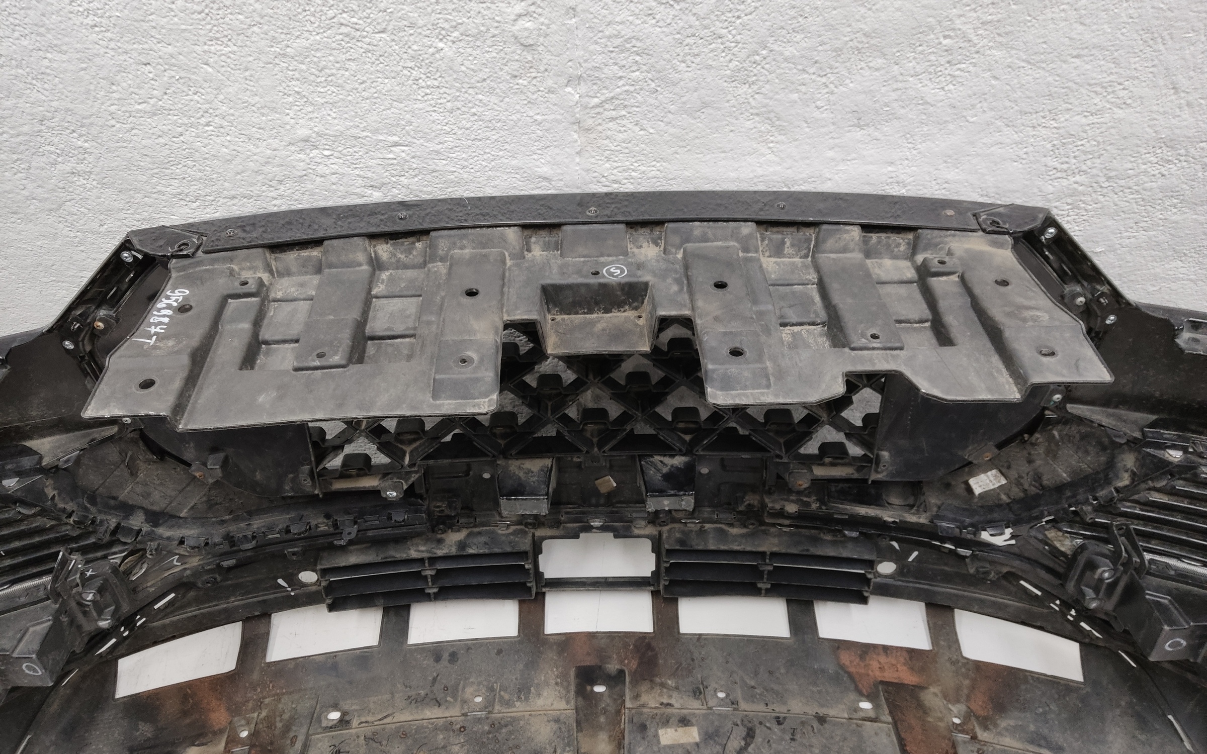 Бампер передний Chery Tiggo 8 Pro Max