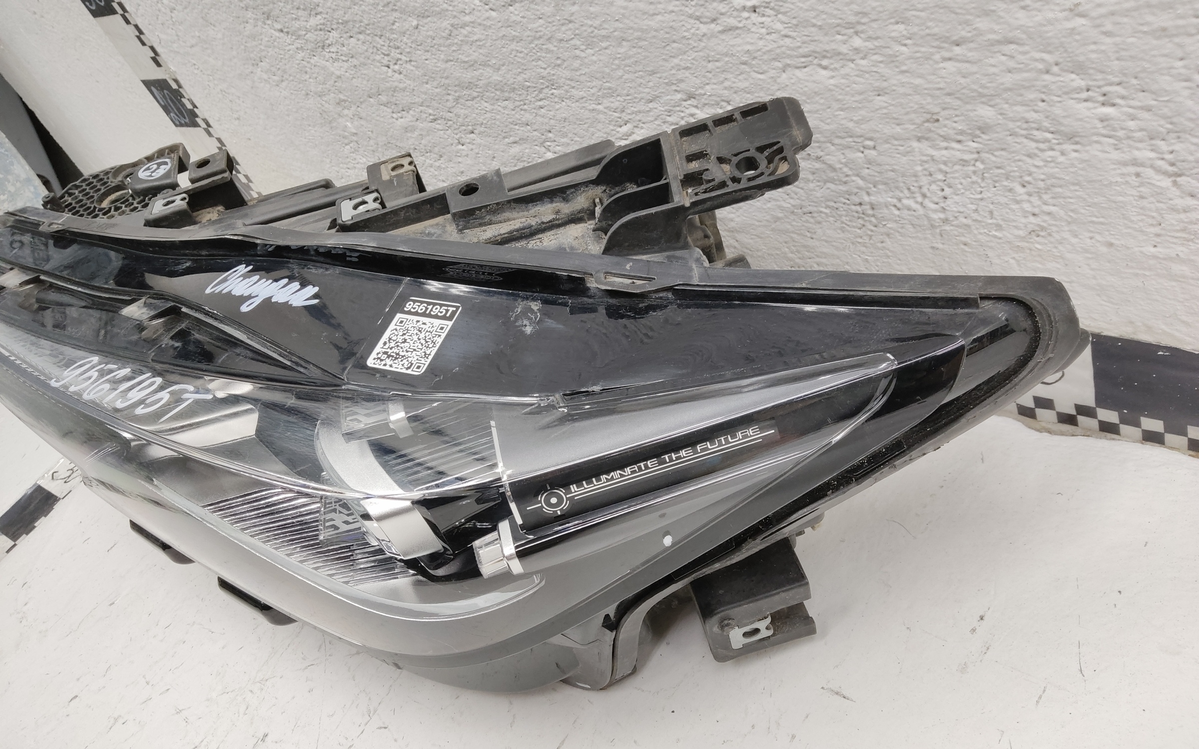 Фара передняя левая Changan Uni-K LED