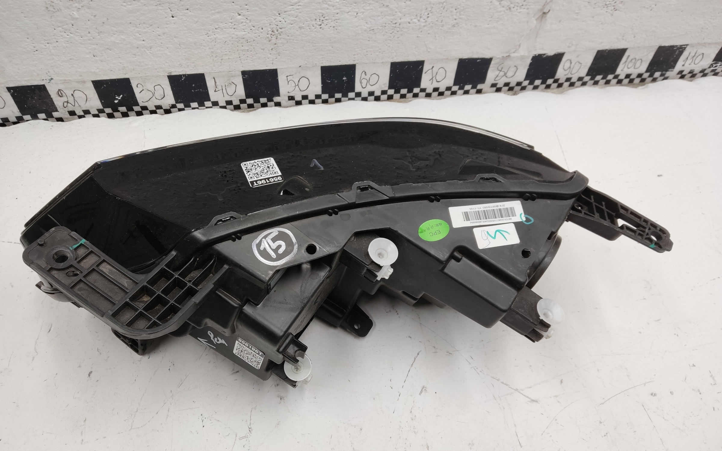 Фара передняя правая Belgee X50 LED