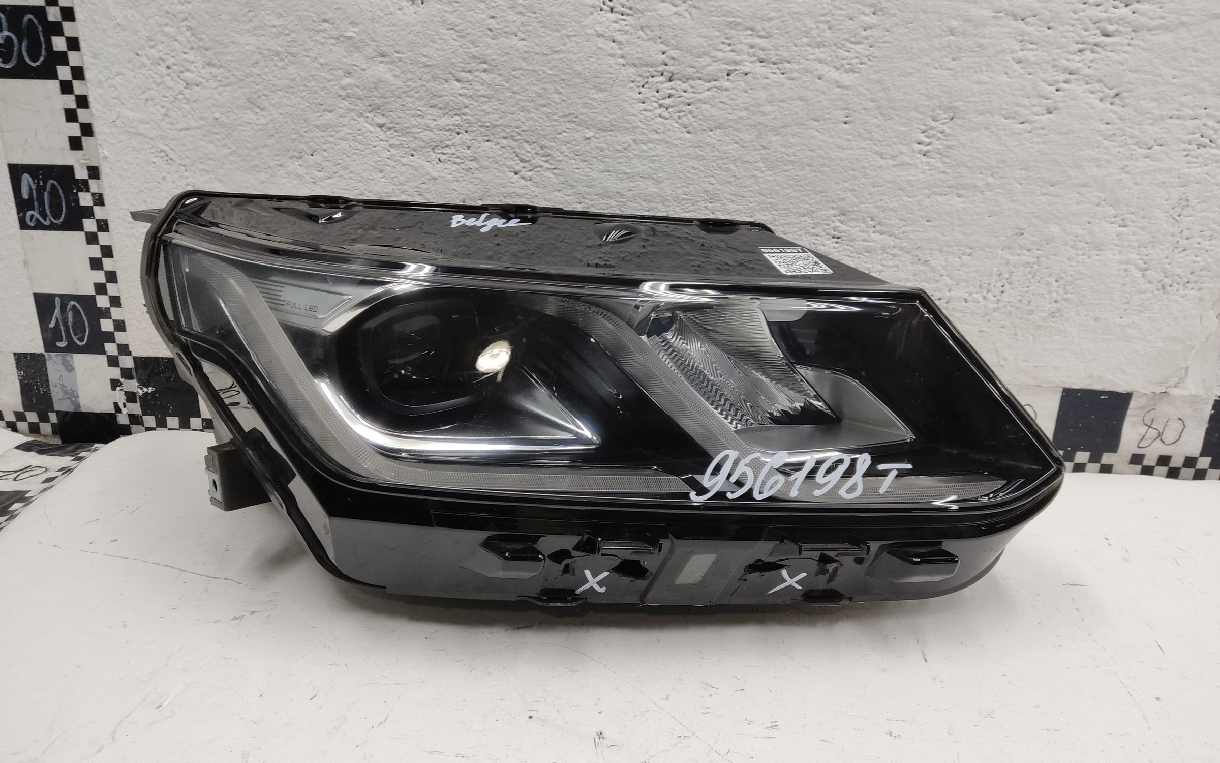 Фара передняя правая Belgee X50 LED