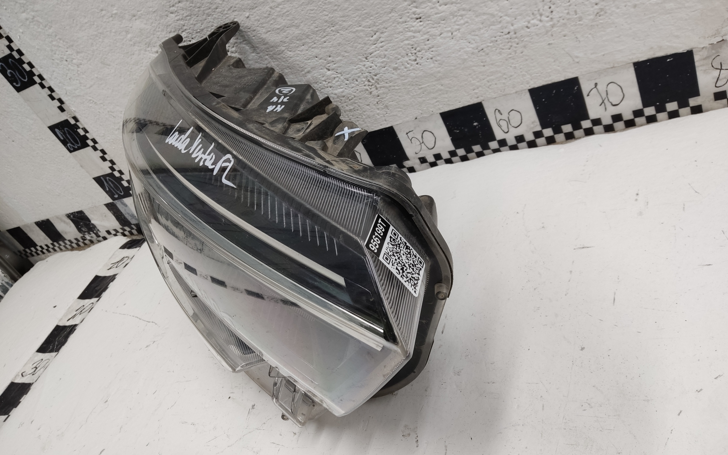 Фара передняя правая Lada Vesta 1 Restail LED