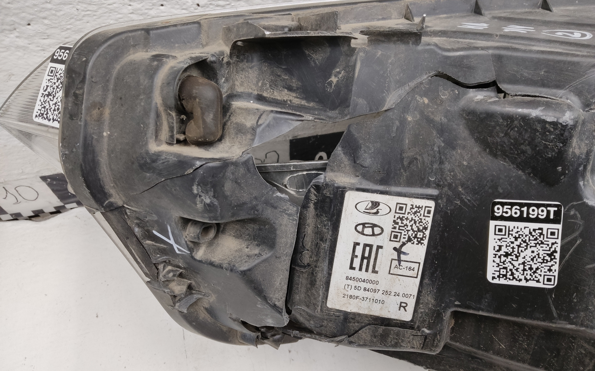 Фара передняя правая Lada Vesta 1 Restail LED