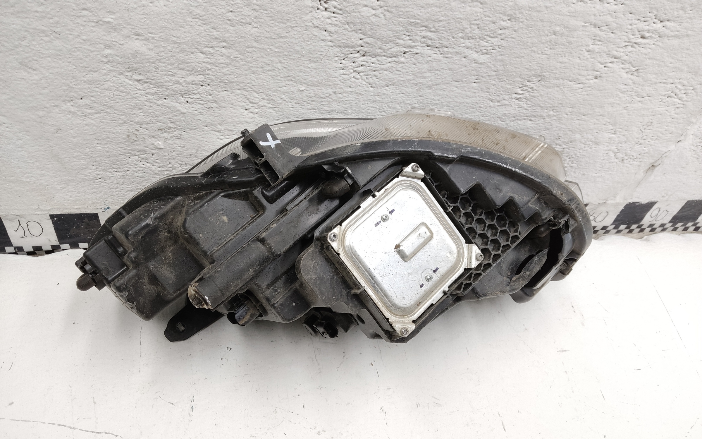 Фара передняя правая Lada Vesta 1 Restail LED