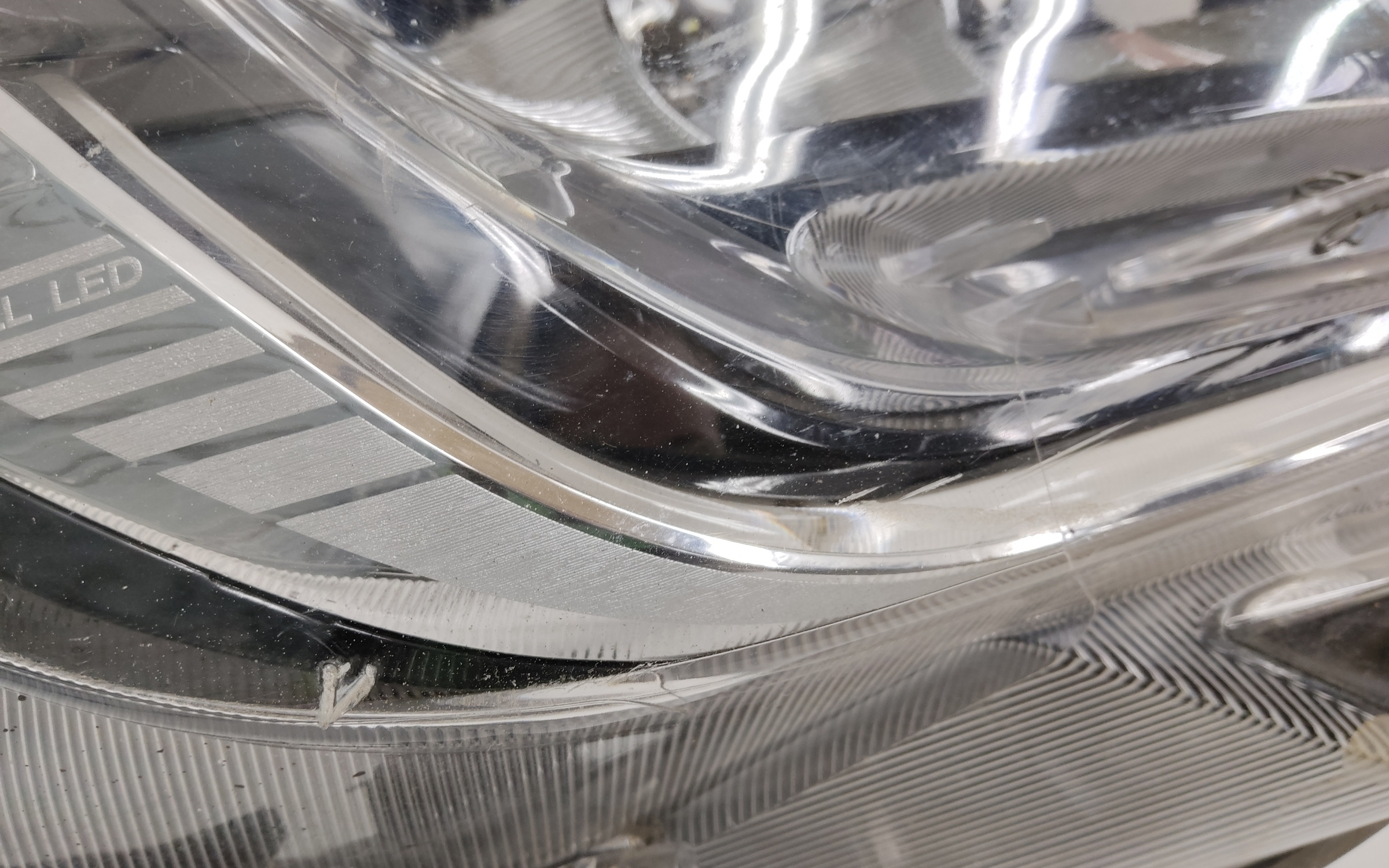 Фара передняя правая Lada Vesta 1 Restail LED