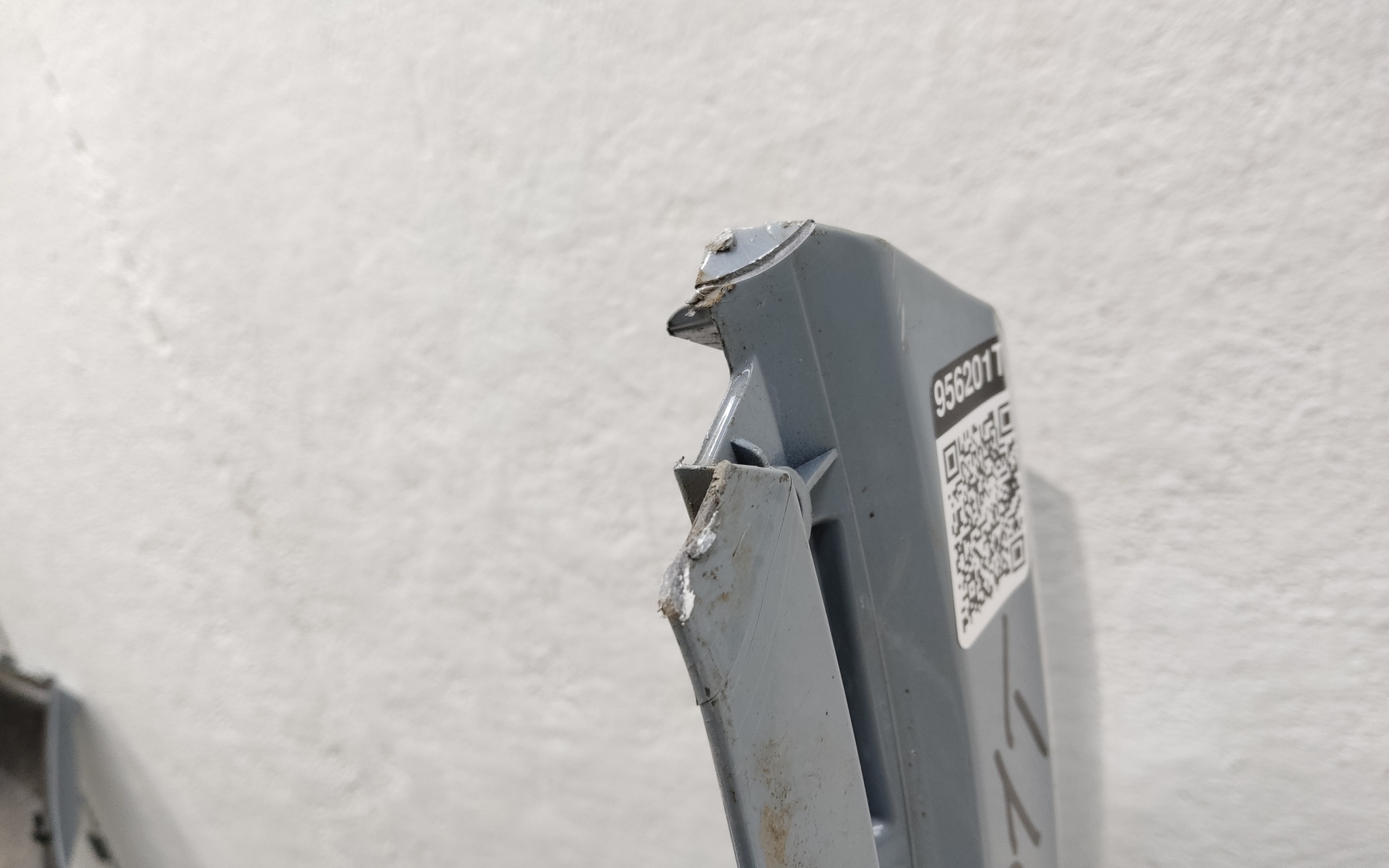 Бампер задний верхняя часть Geely Tugella