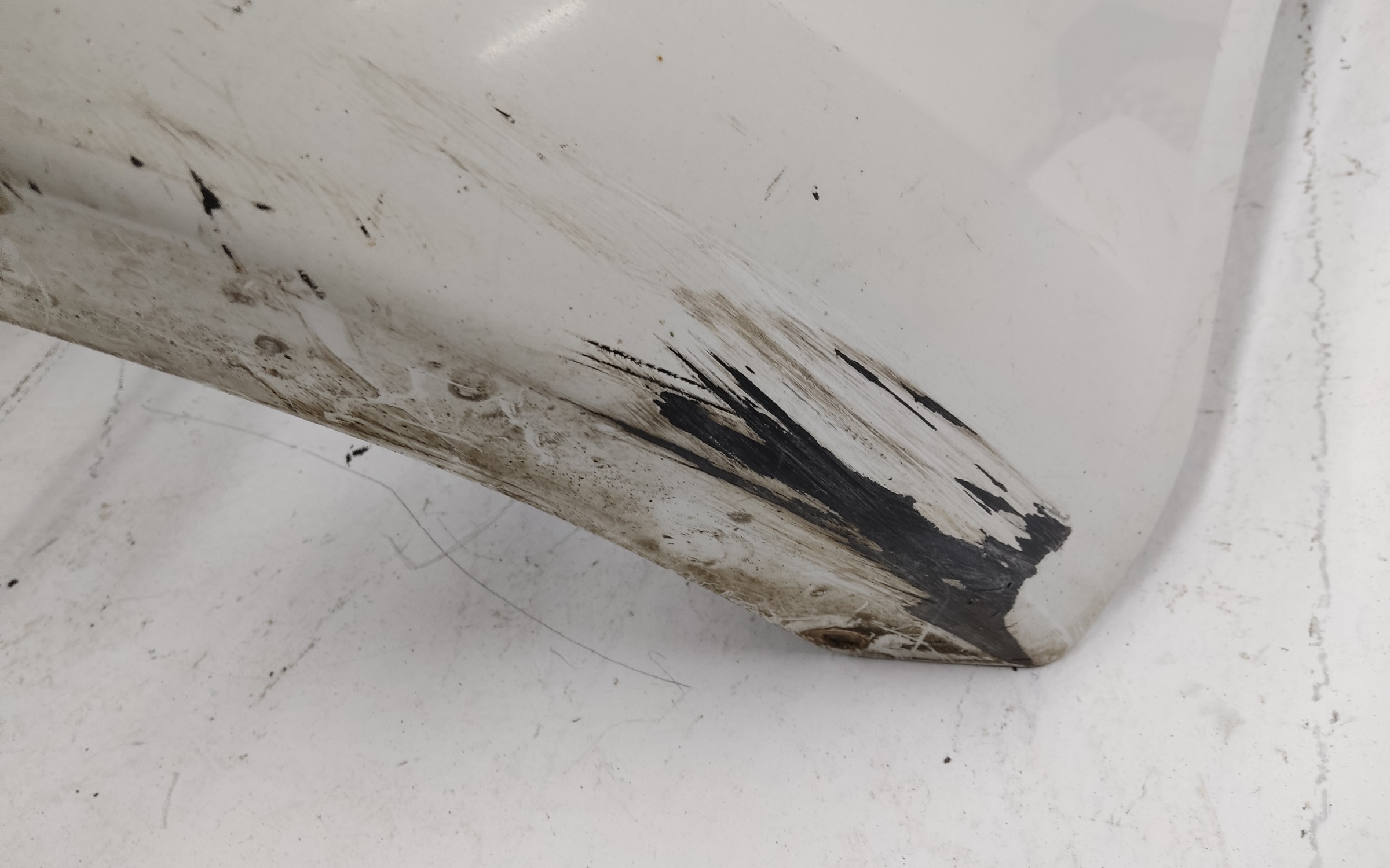 Бампер передний Skoda Fabia 2 Restail