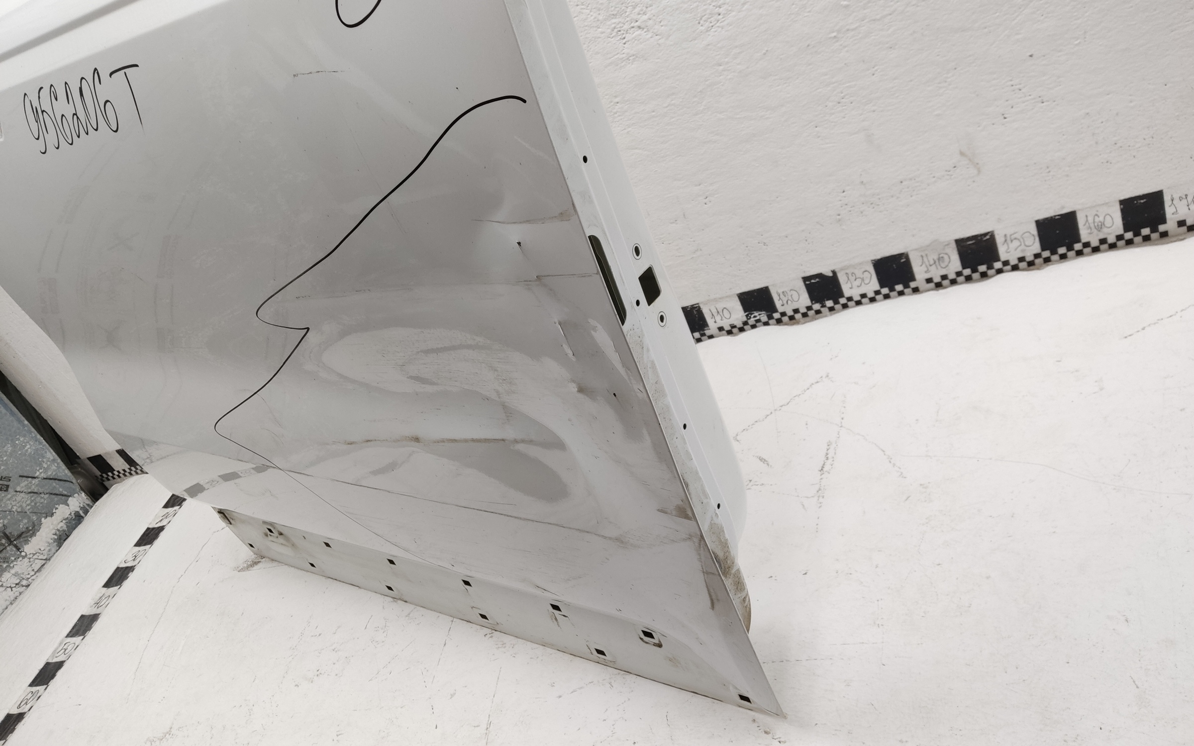 Дверь передняя правая Kia Carnival 4