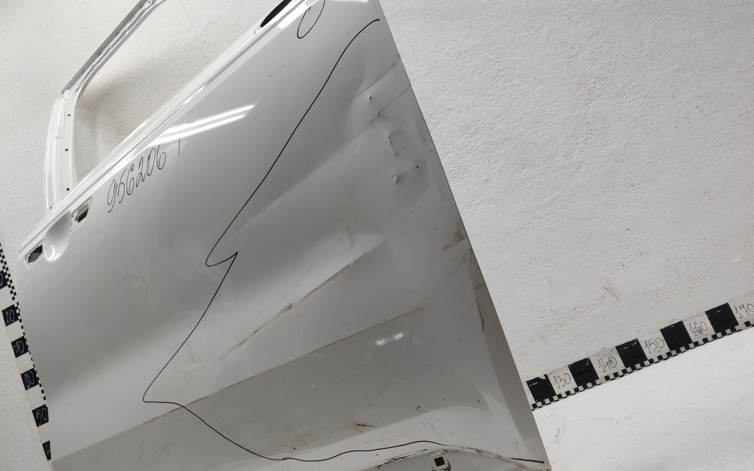 Дверь передняя правая Kia Carnival 4