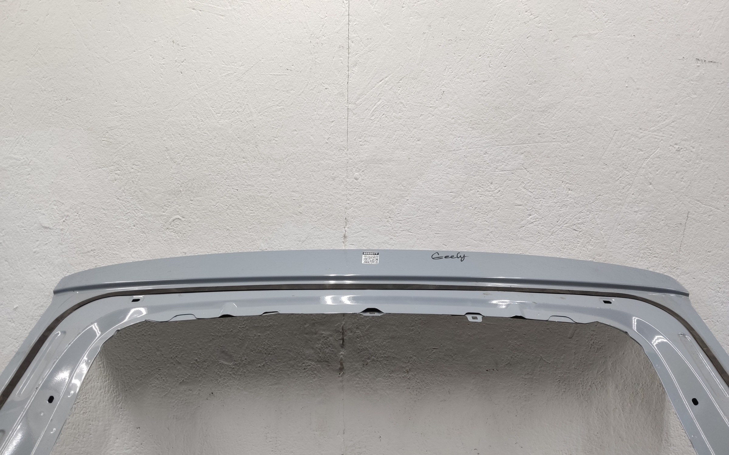 Крышка багажника Geely Tugella