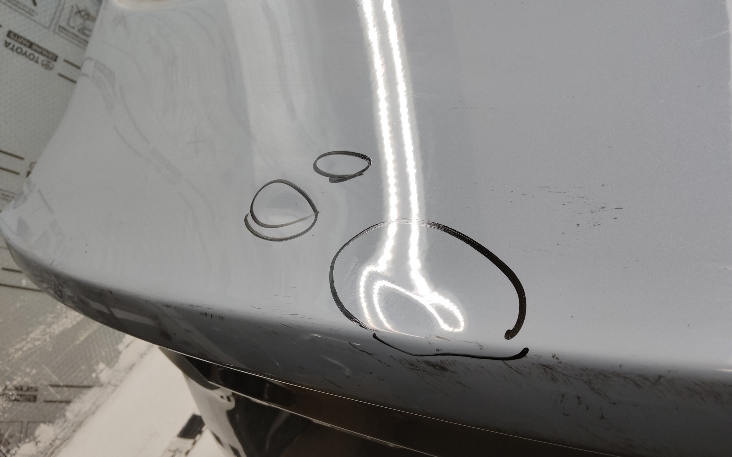 Крышка багажника Geely Tugella