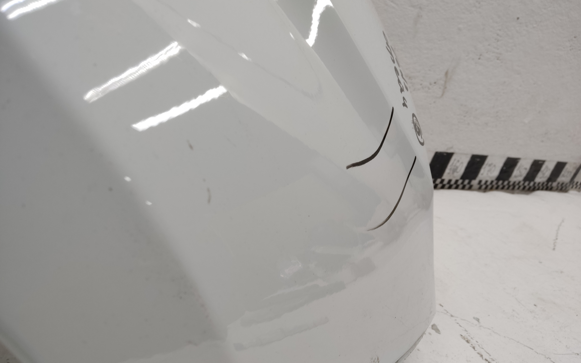 Крыло переднее правое Lada Vesta