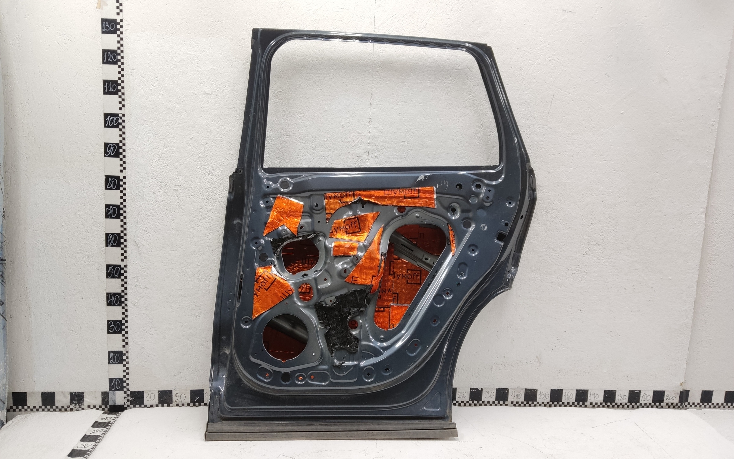 Дверь задняя правая Geely Monjaro