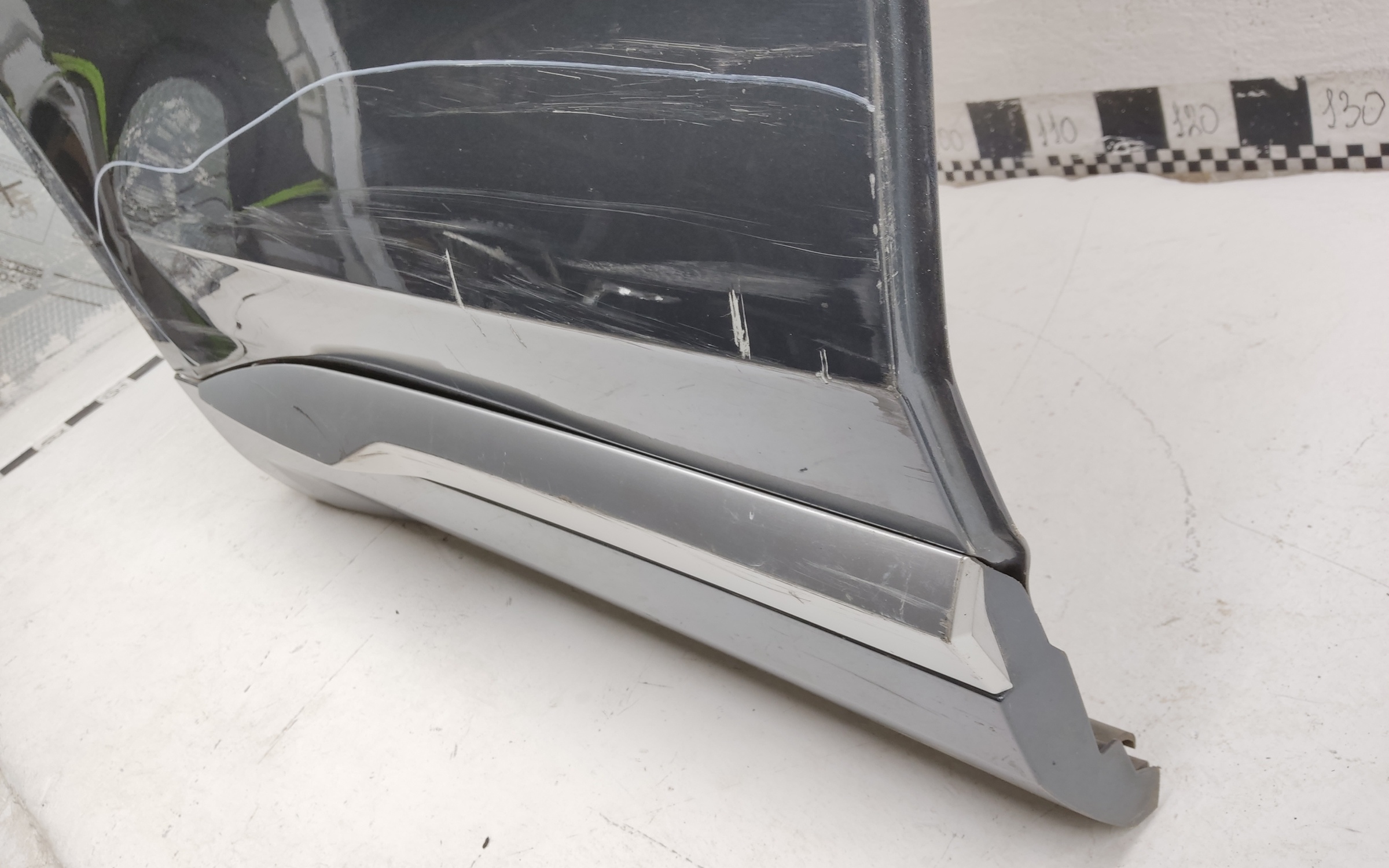 Дверь задняя правая Geely Monjaro