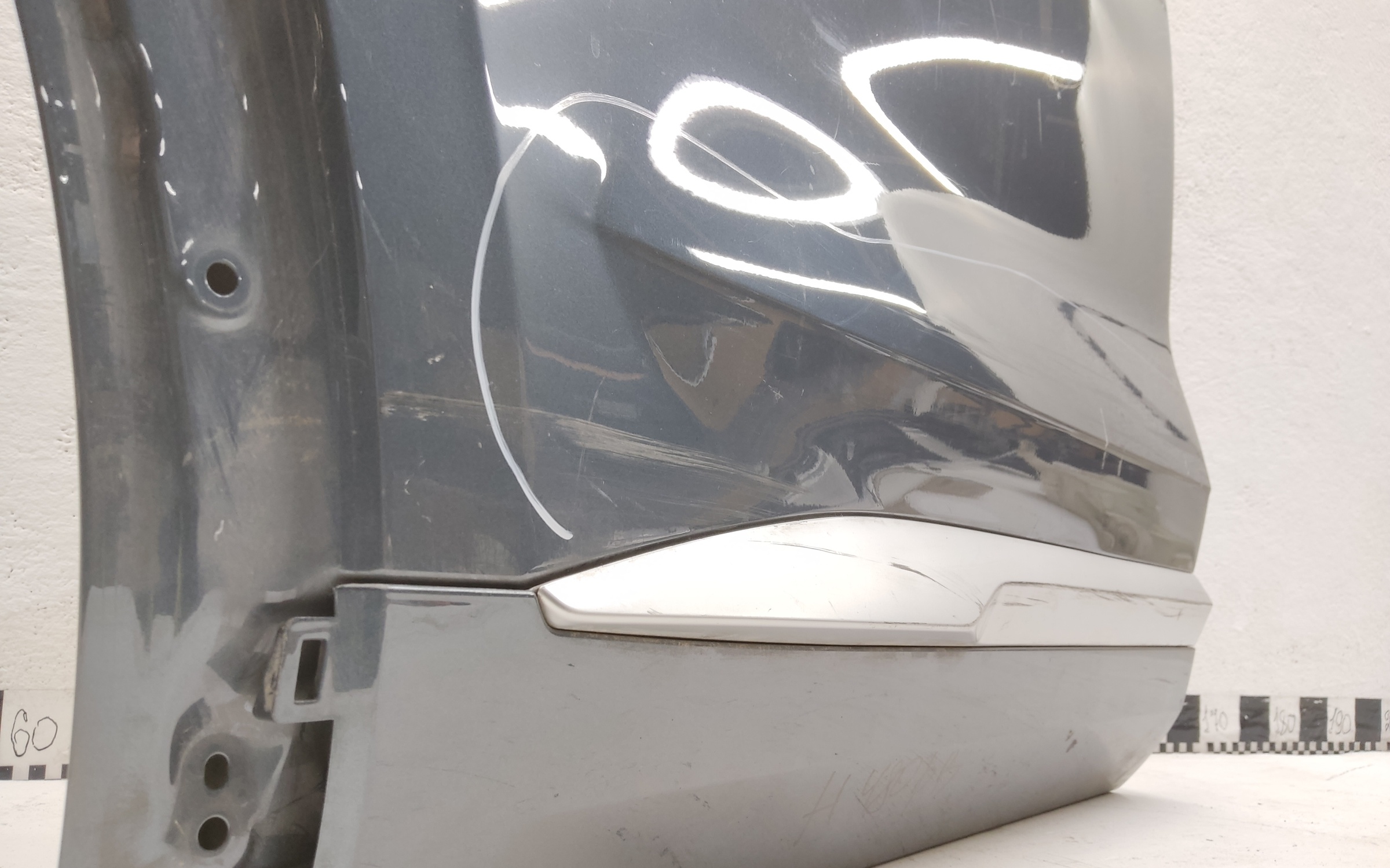 Дверь задняя правая Geely Monjaro