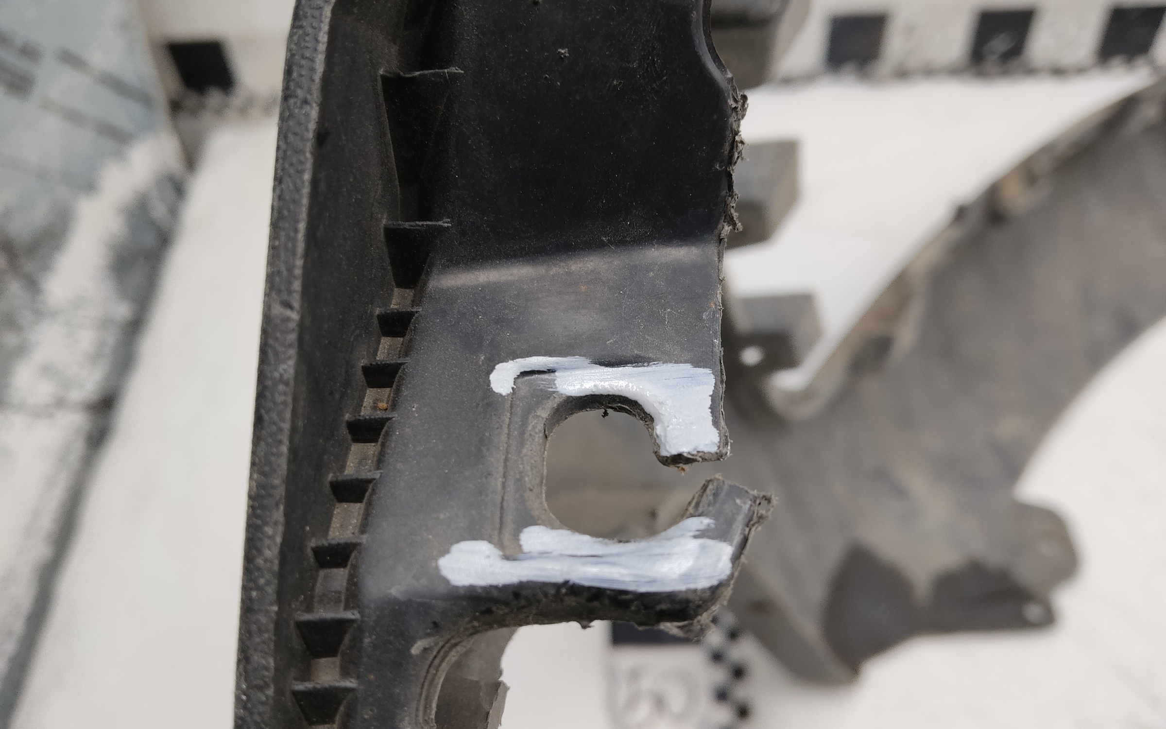 Юбка переднего бампера KIA Sportage 3