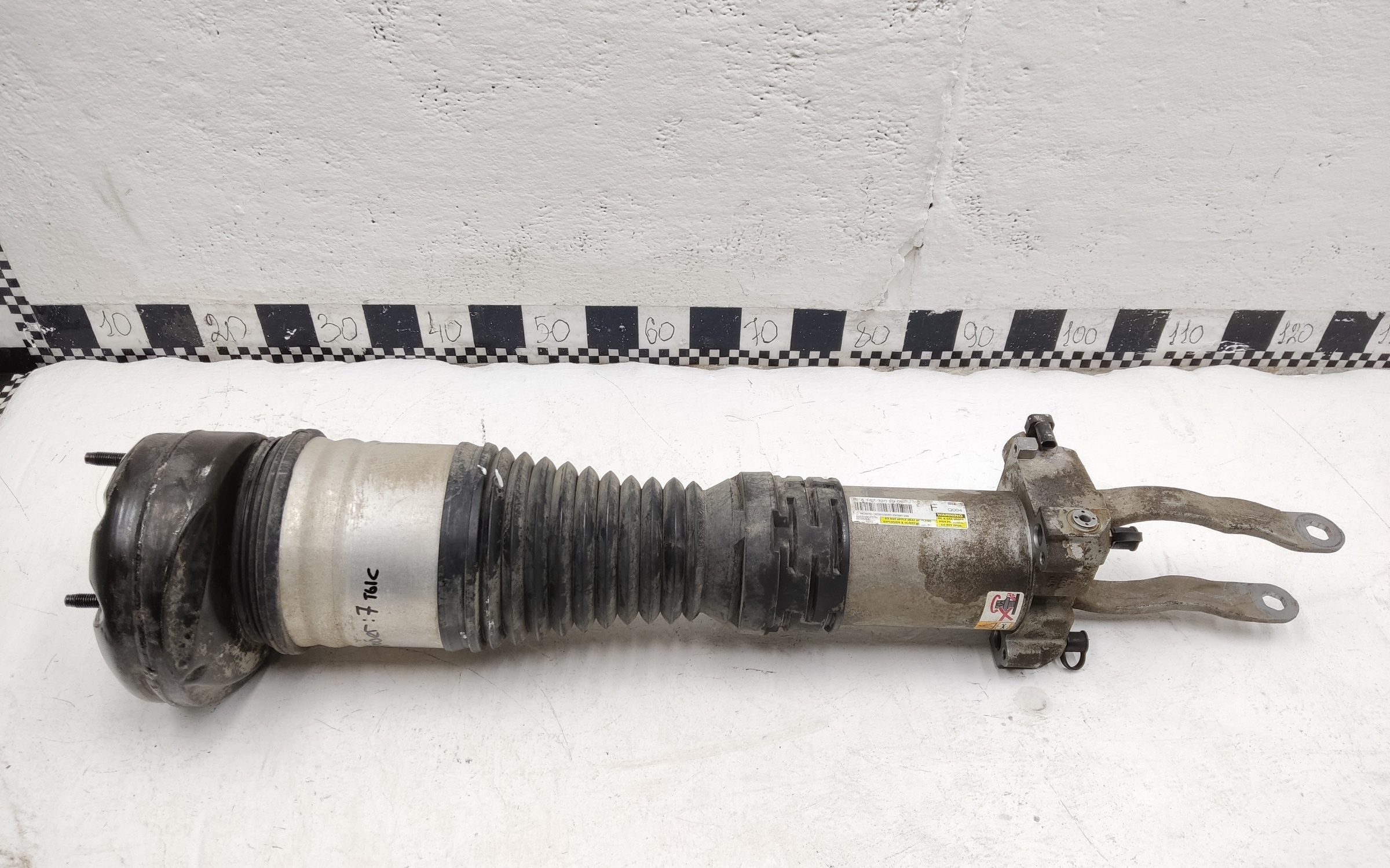 Пневмоамортизатор передней подвески левый=правый Mercedes-benz GLS-klasse X167