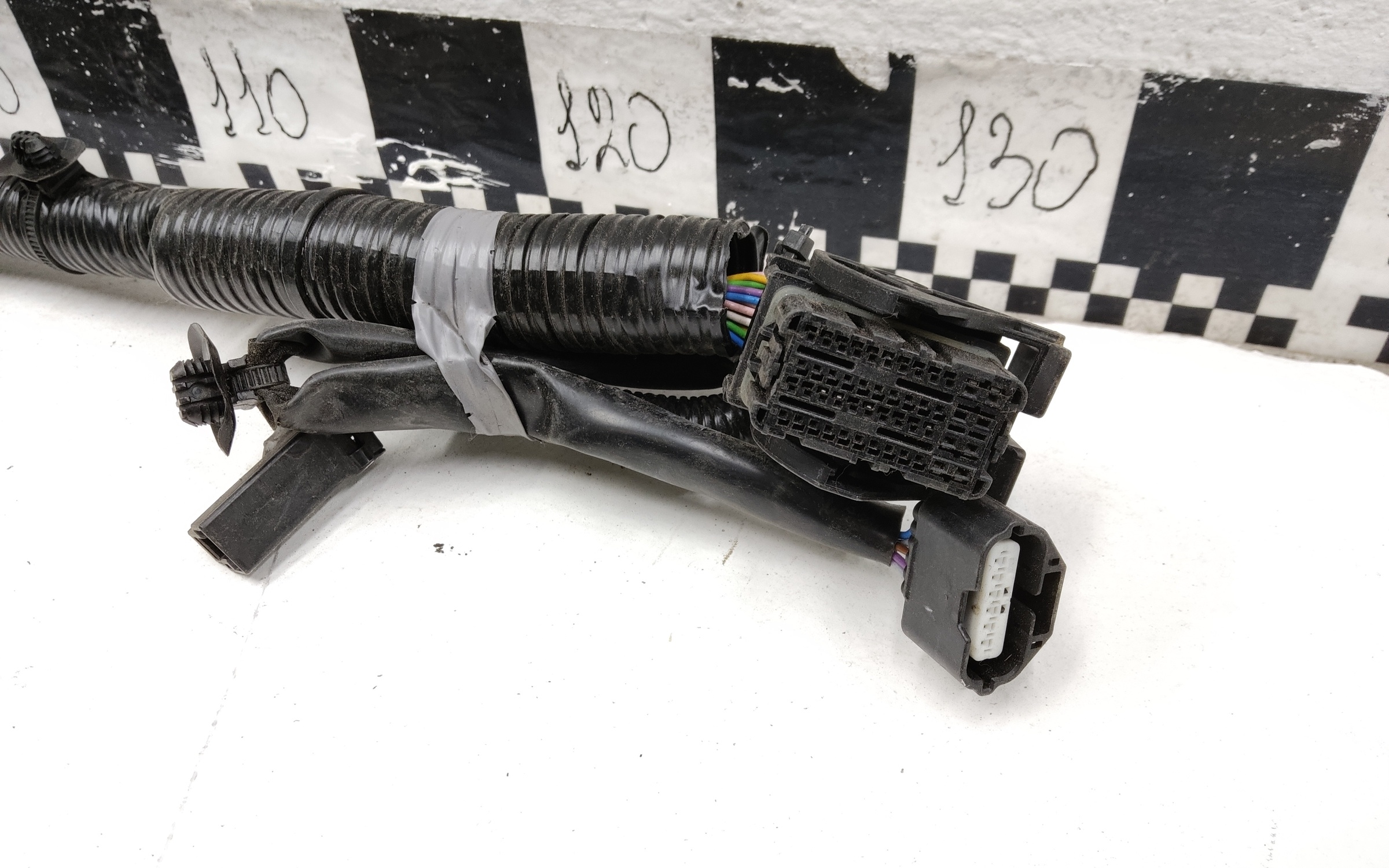 Проводка моторного отсека Nissan Qashqai 2