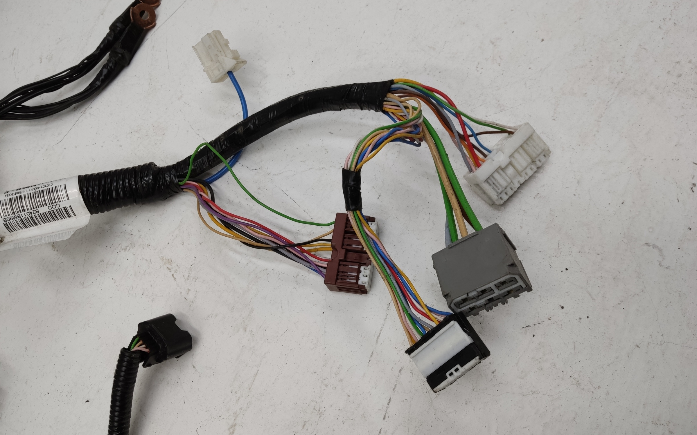 Проводка моторного отсека Nissan Qashqai 2