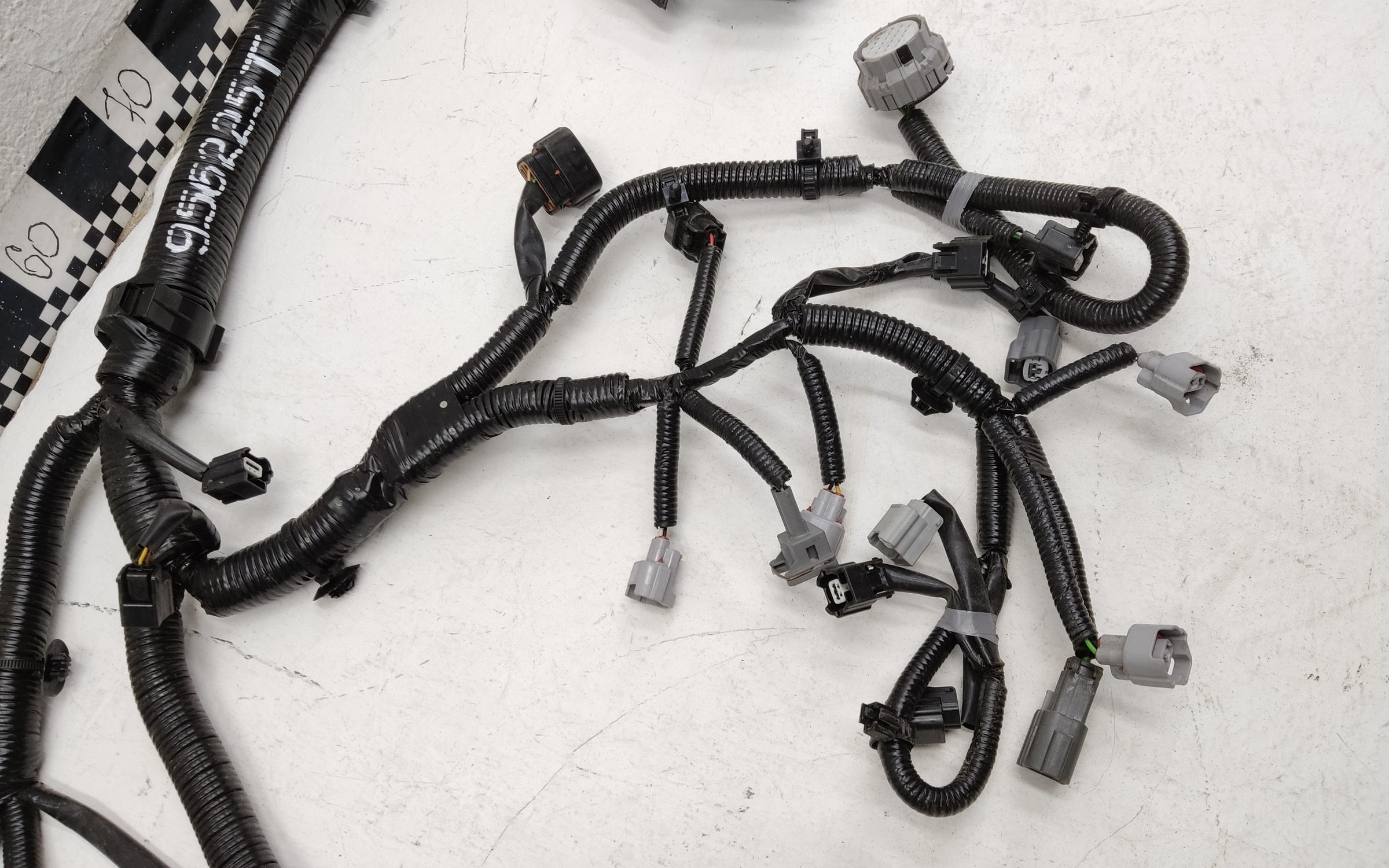 Проводка моторного отсека Nissan Qashqai 2