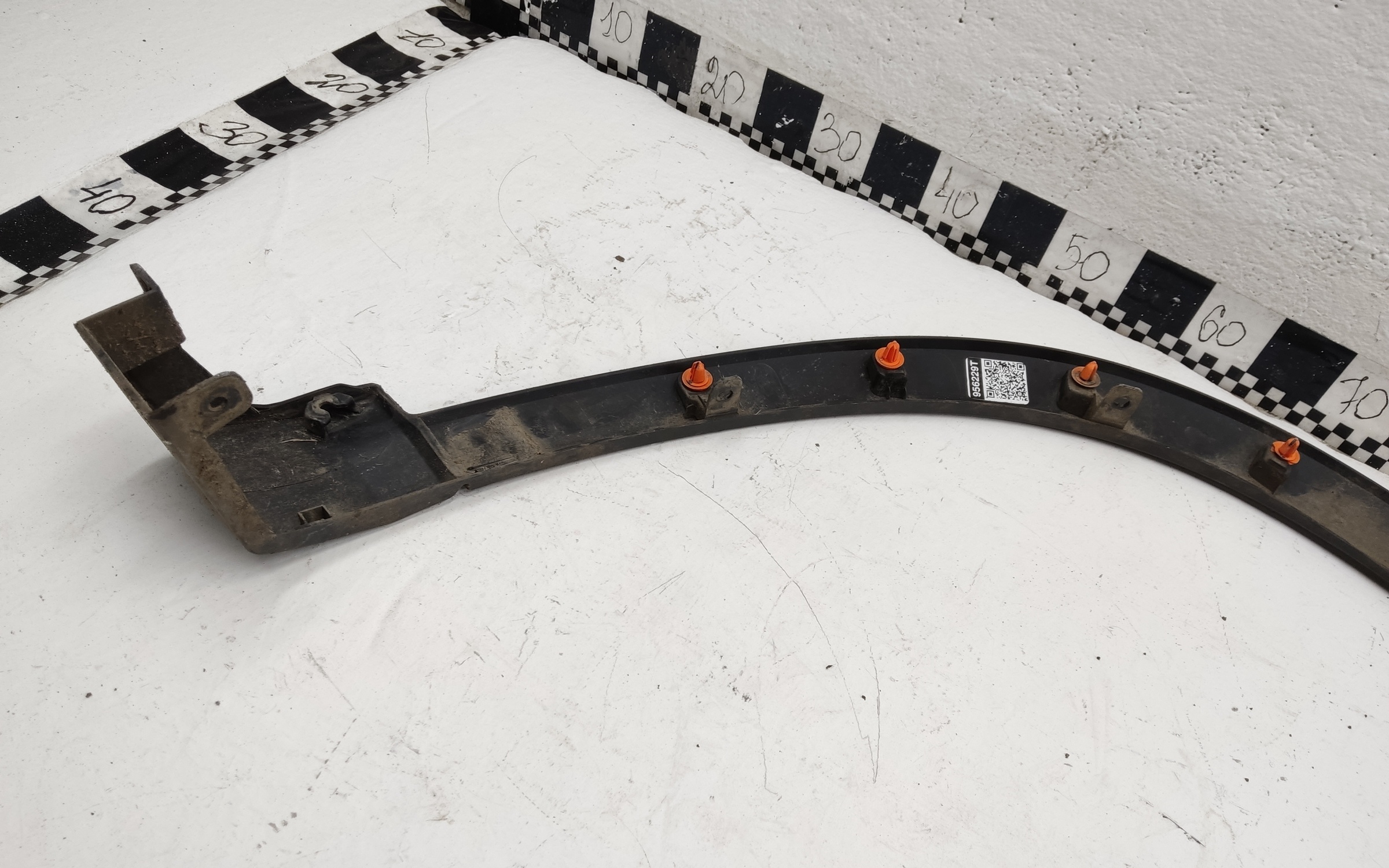 Накладка крыла переднего левого Chery Tiggo 8 Pro