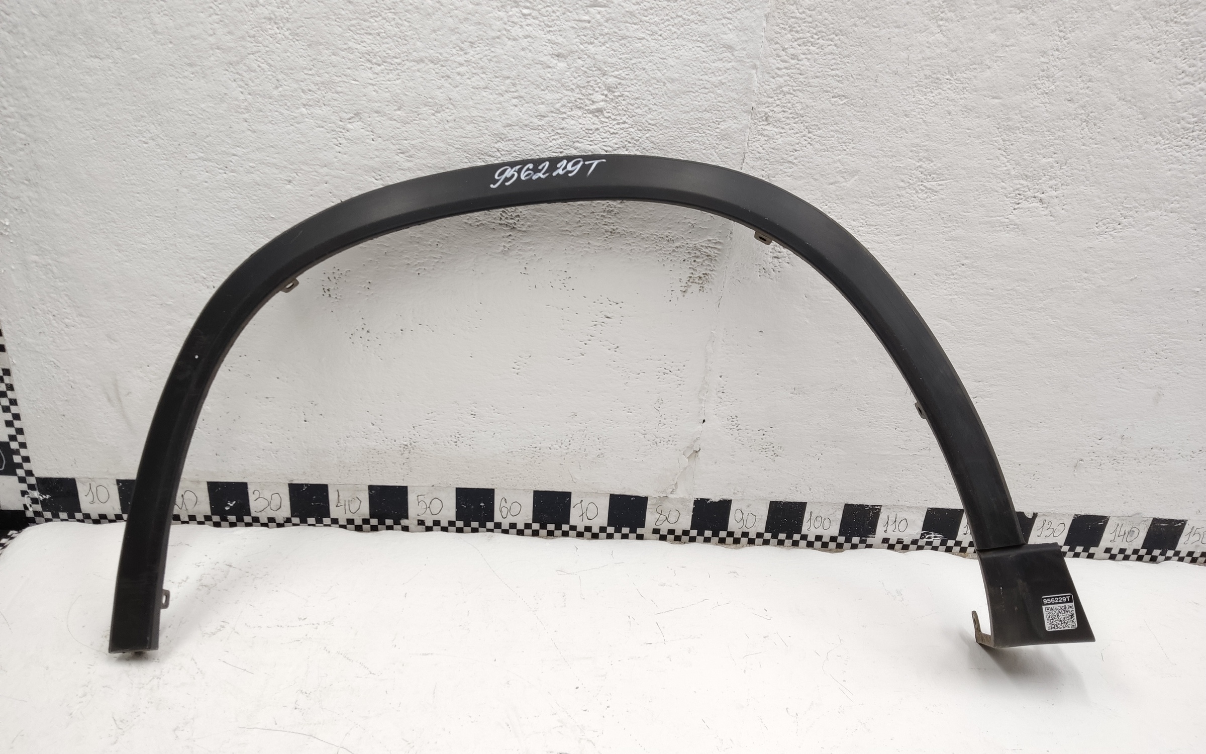 Накладка крыла переднего левого Chery Tiggo 8 Pro