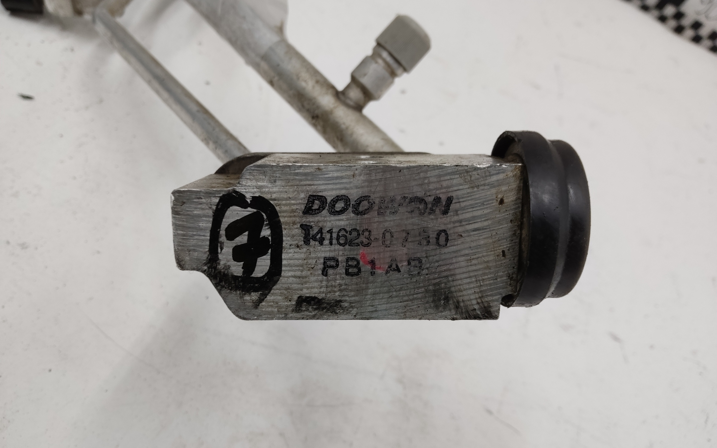 Трубка кондиционера длинная двойная Hyundai Solaris 2