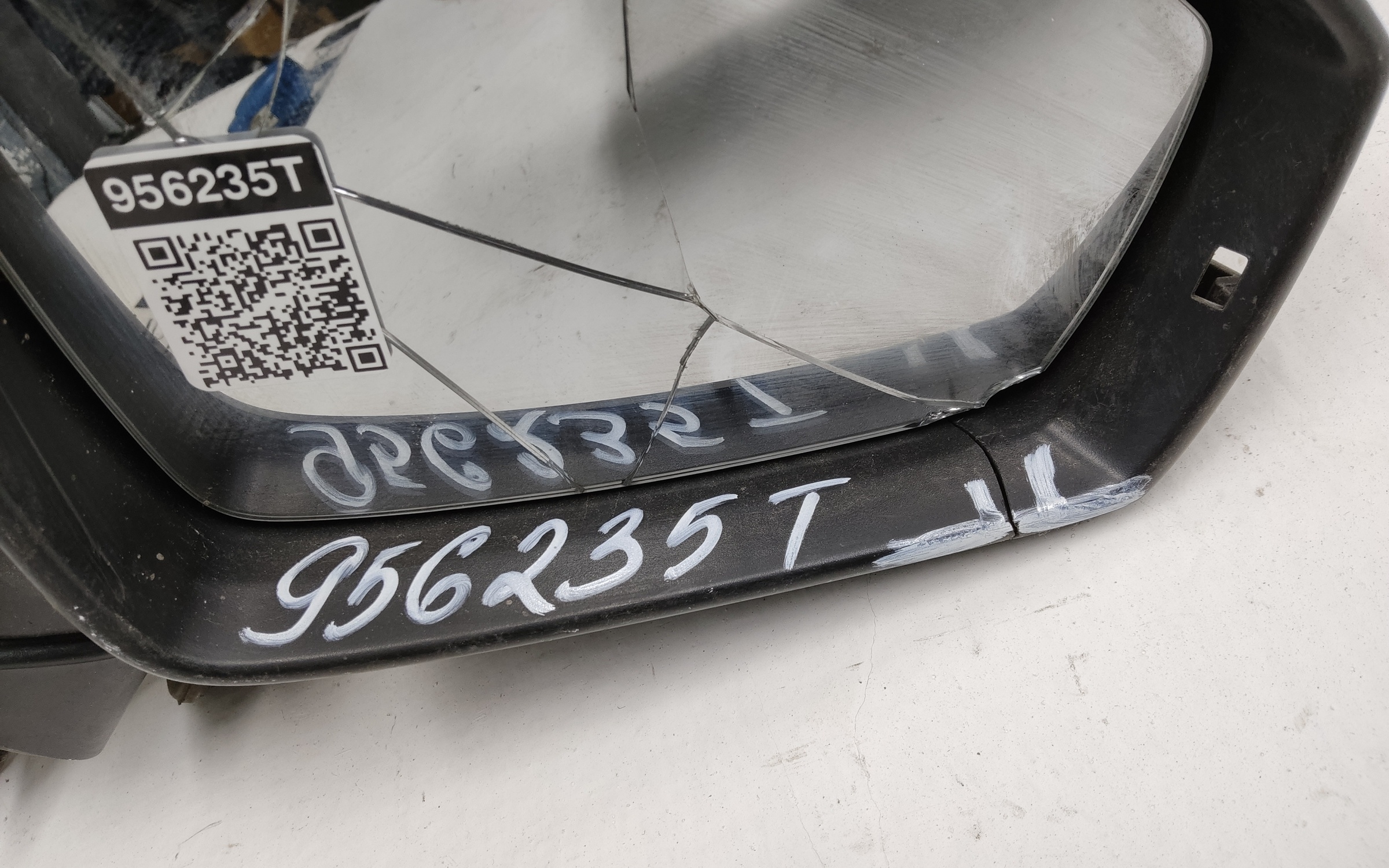 Зеркало правое Volkswagen Tiguan 2 13 контактов