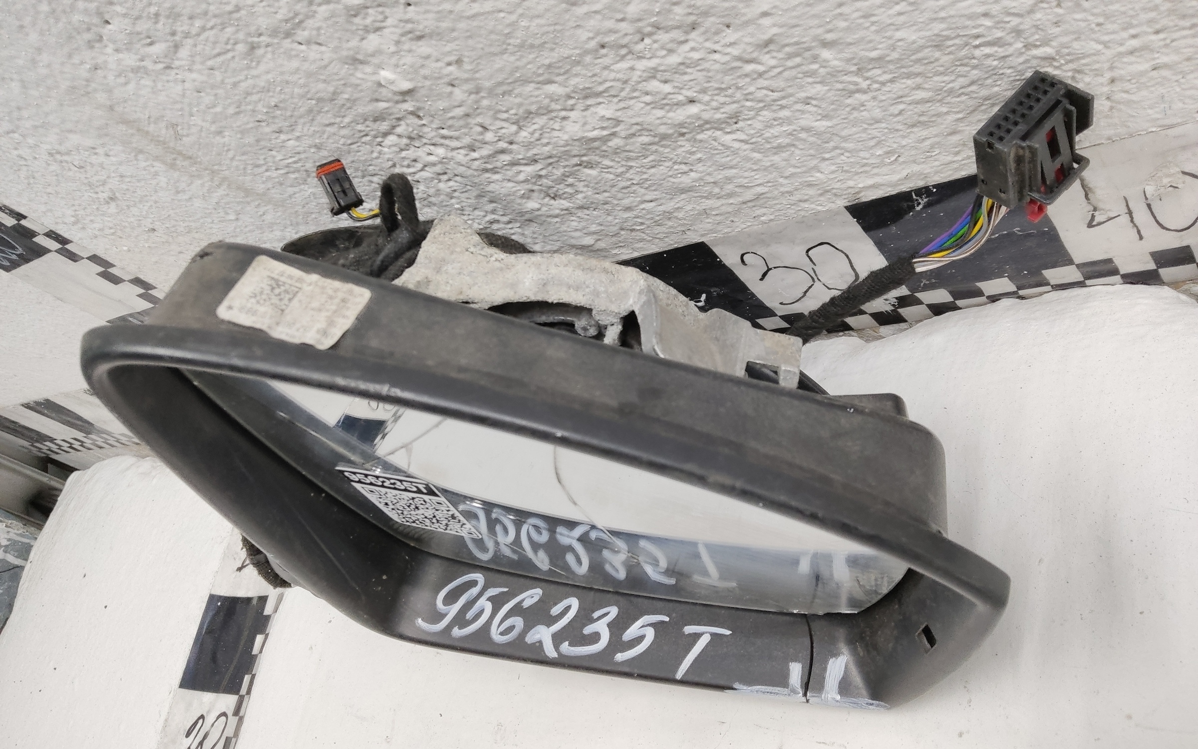 Зеркало правое Volkswagen Tiguan 2 13 контактов