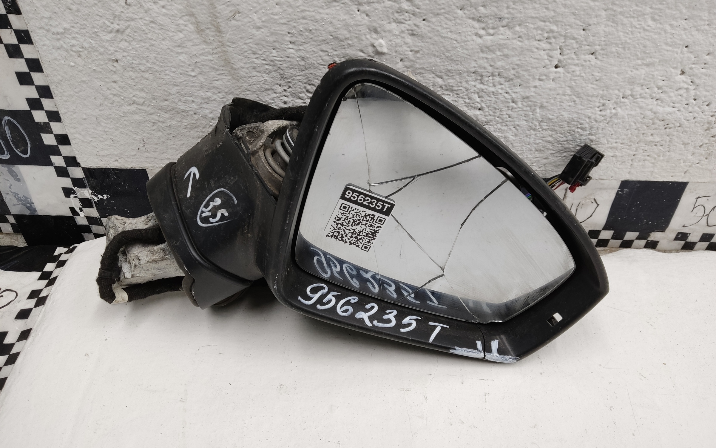 Зеркало правое Volkswagen Tiguan 2 13 контактов