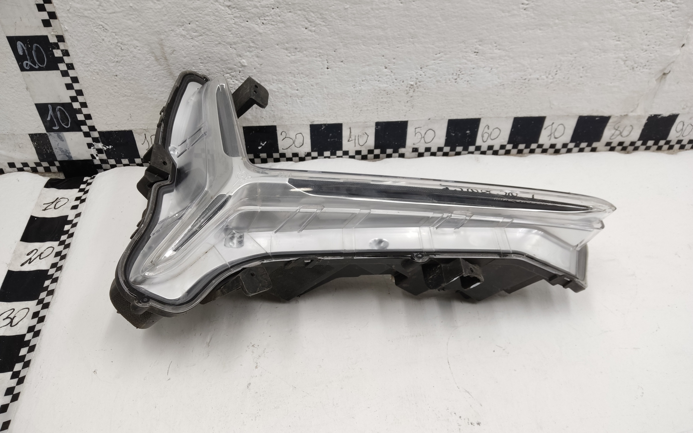 Фара ПТФ передняя правая Changan UNI-K LED