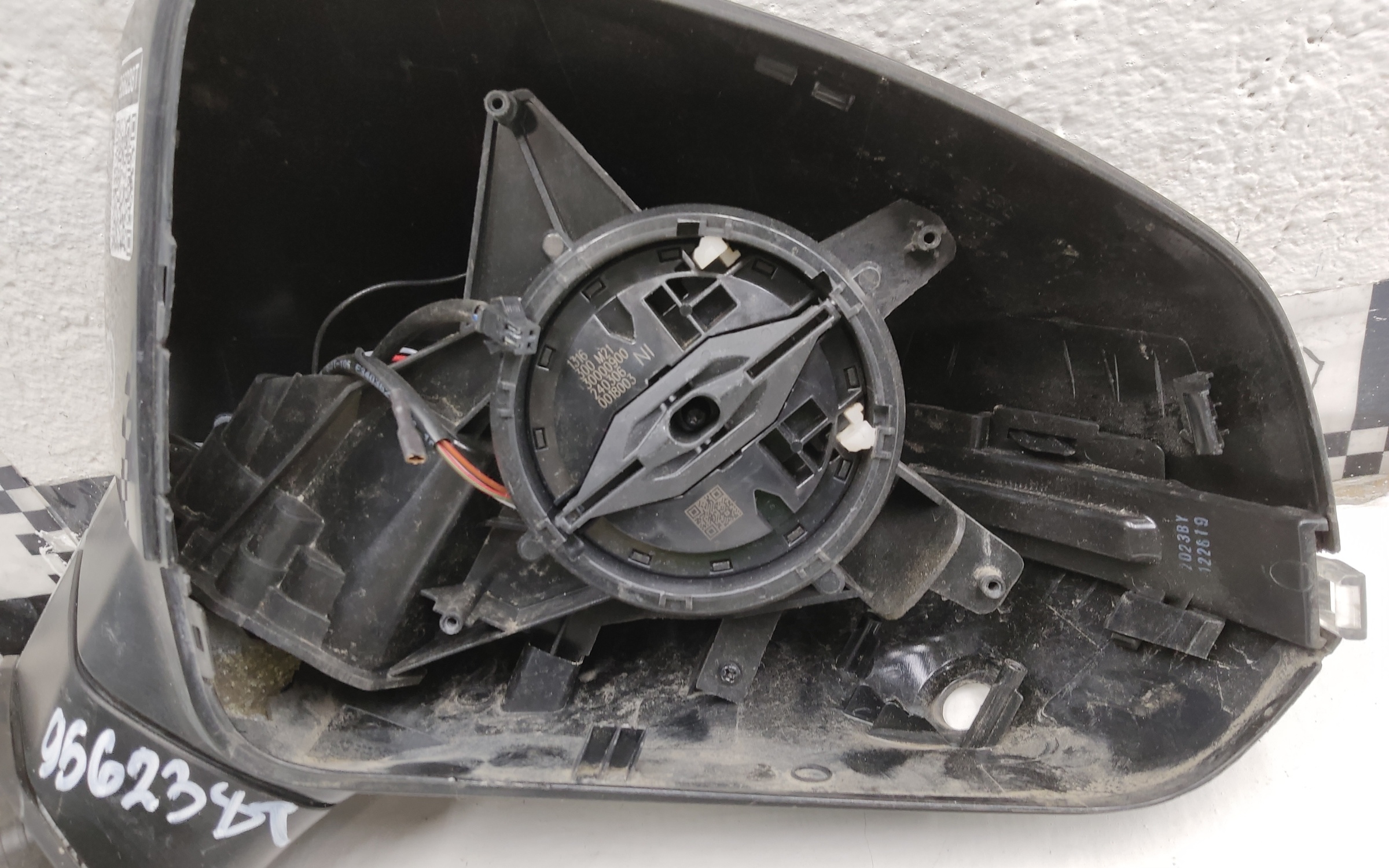 Зеркало правое Москвич 3 10+1 контактов