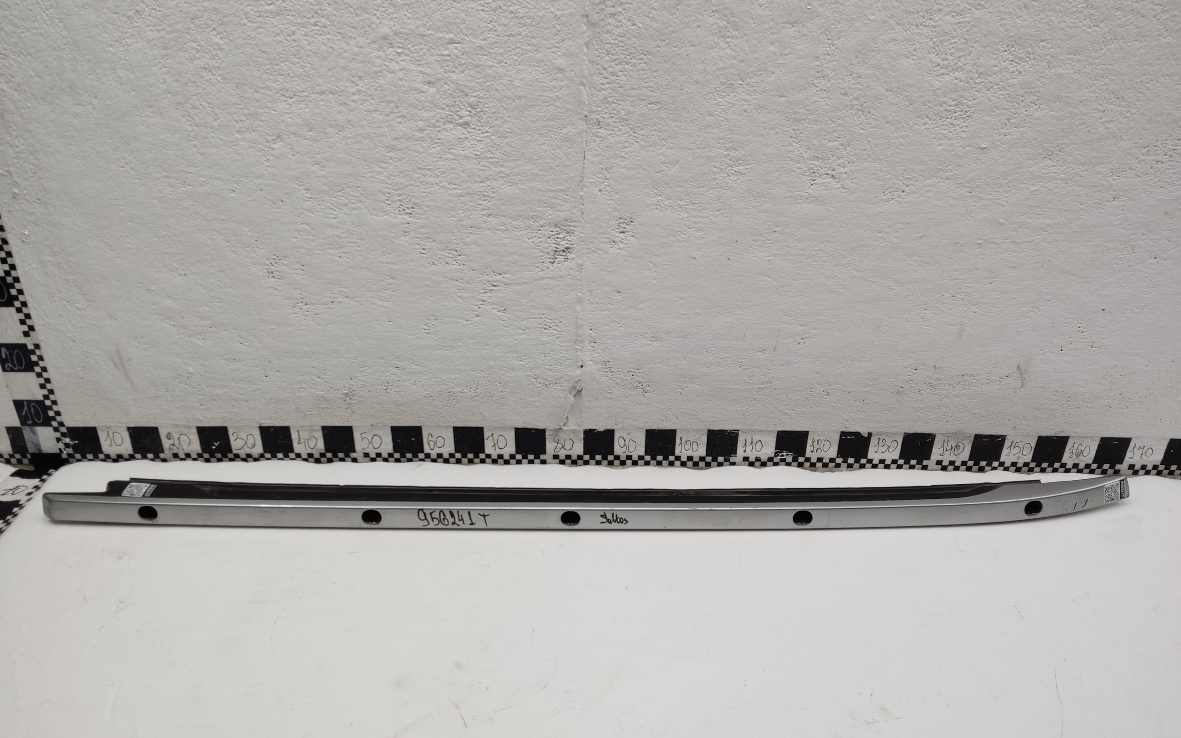 Рейлинг крыши левый Kia Seltos