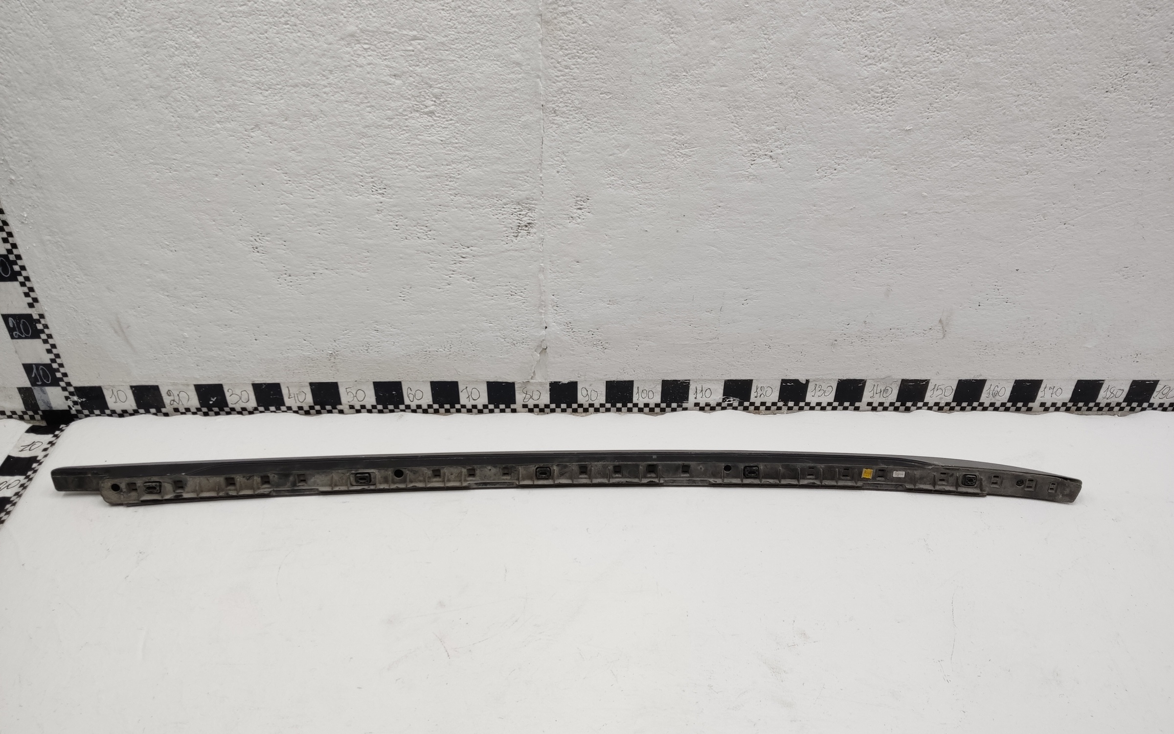 Рейлинг крыши левый Kia Seltos