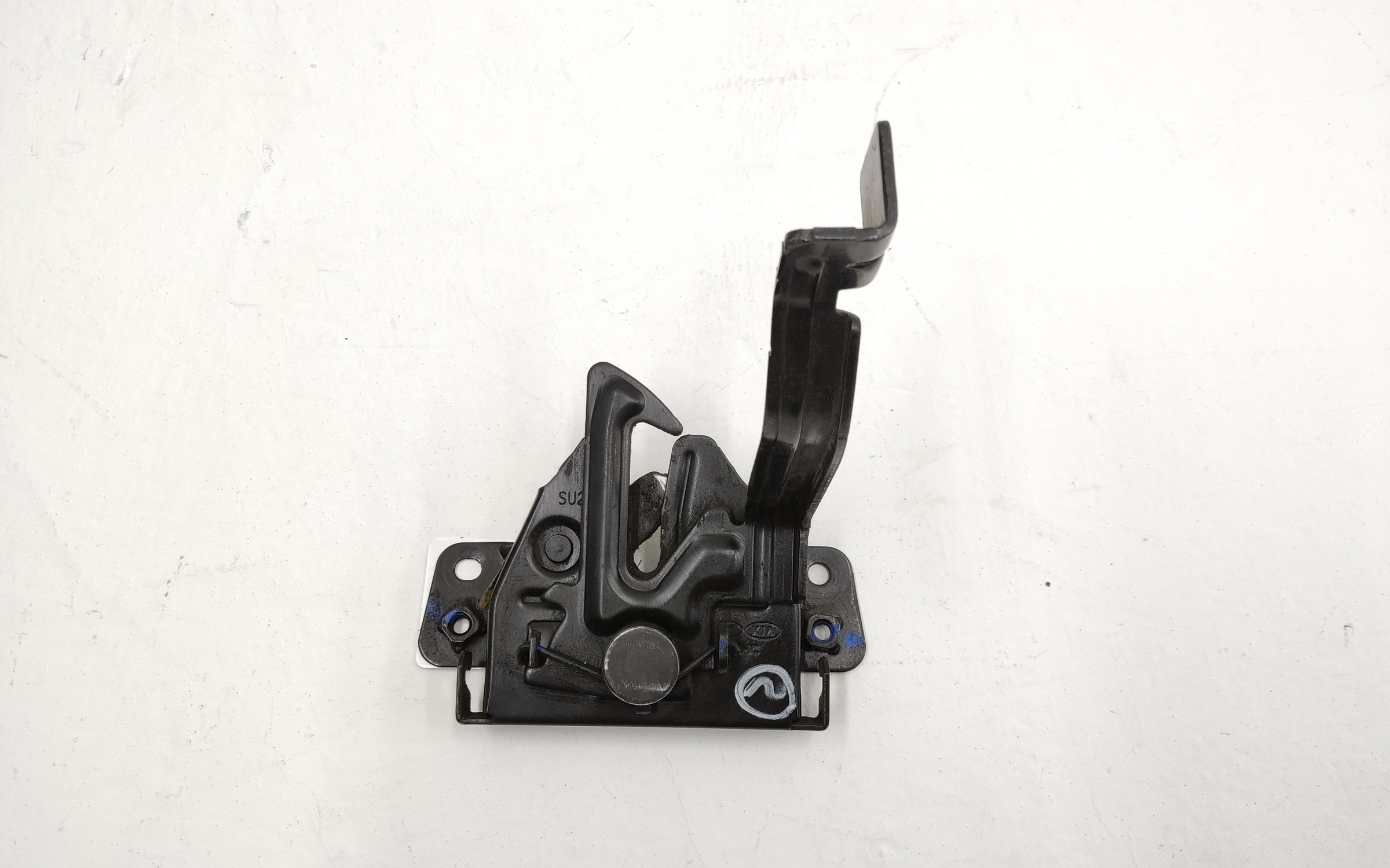 Замок капота Hyundai Creta 2