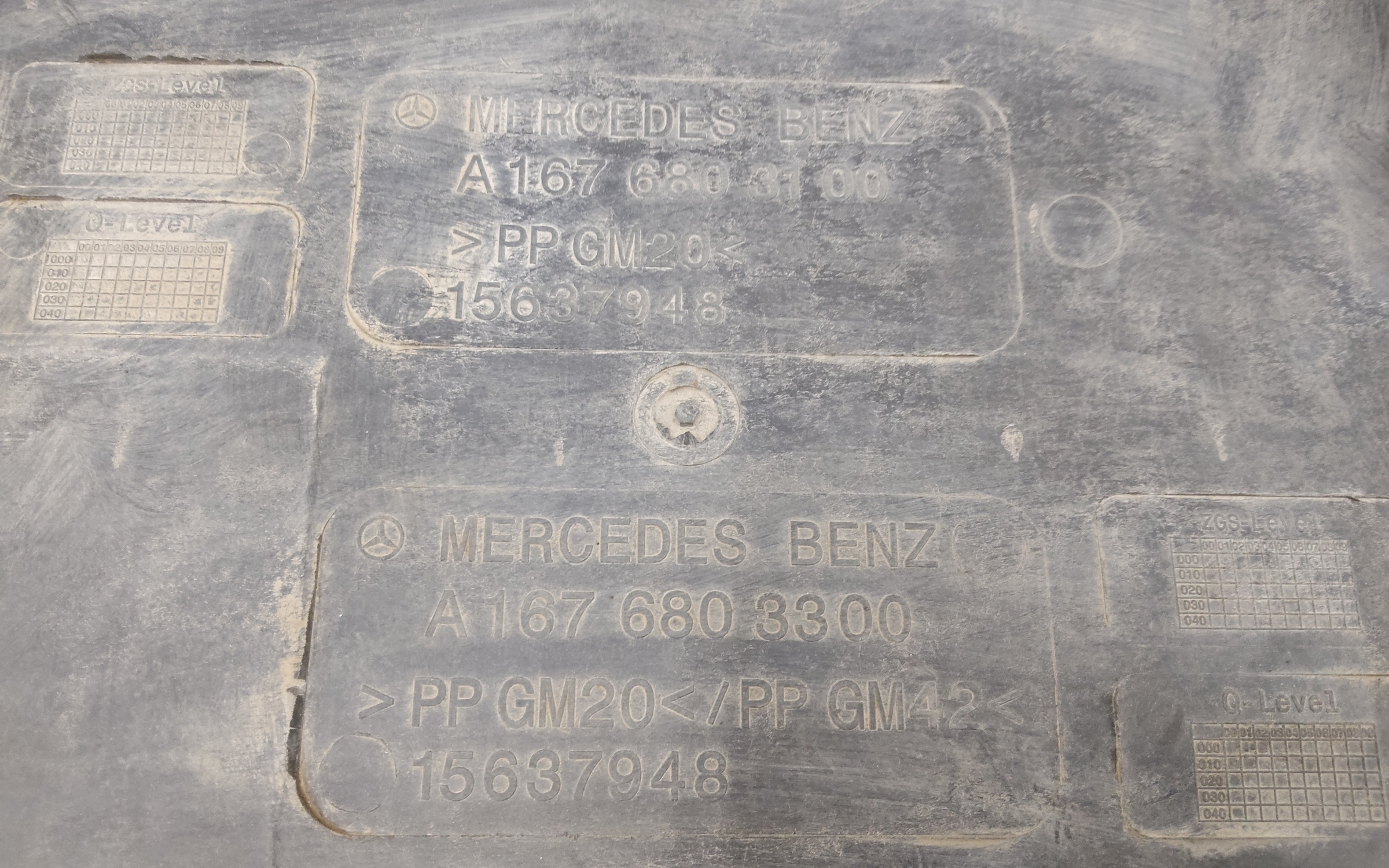 Защита днища передняя левая Mercedes-Benz GLE-klasse V167