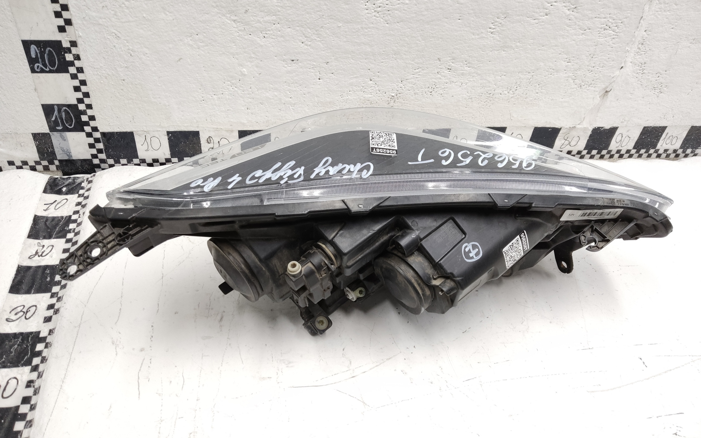 Фара передняя левая Chery Tiggo 4 Pro галоген линза